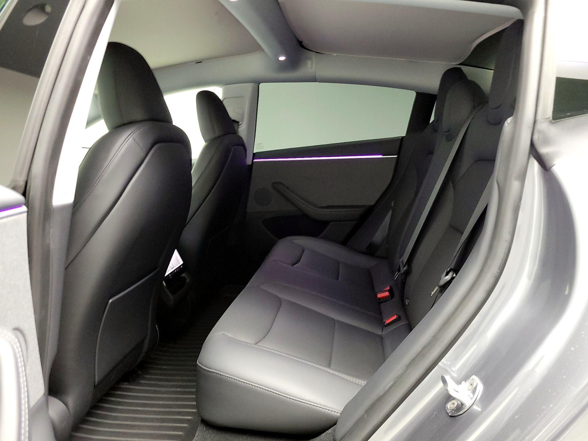 Thumbnail: 2025 Tesla Model 3 - 18