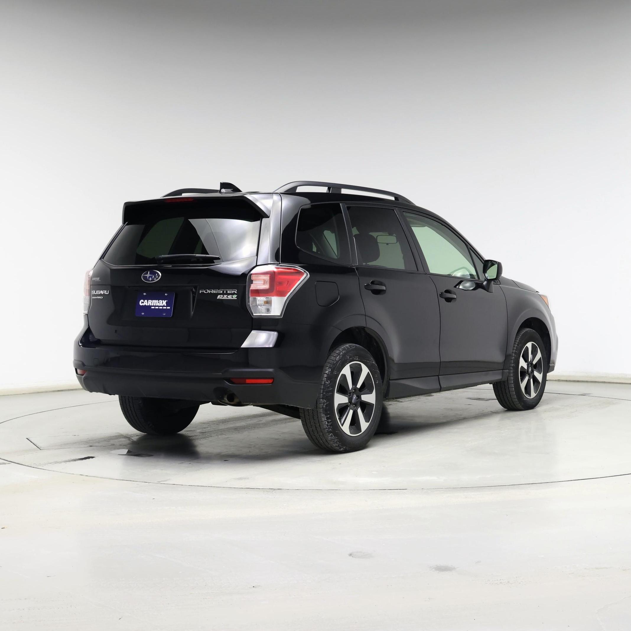 Thumbnail: 2017 Subaru Forester - 8