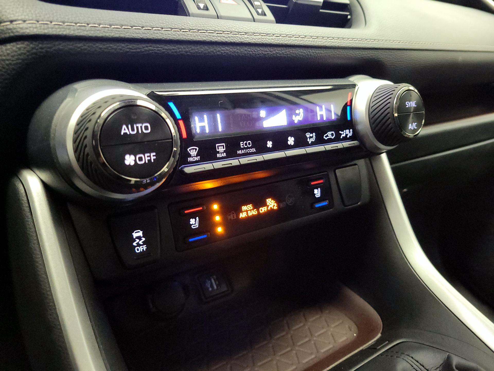 Thumbnail: 2023 Toyota RAV4 - 16