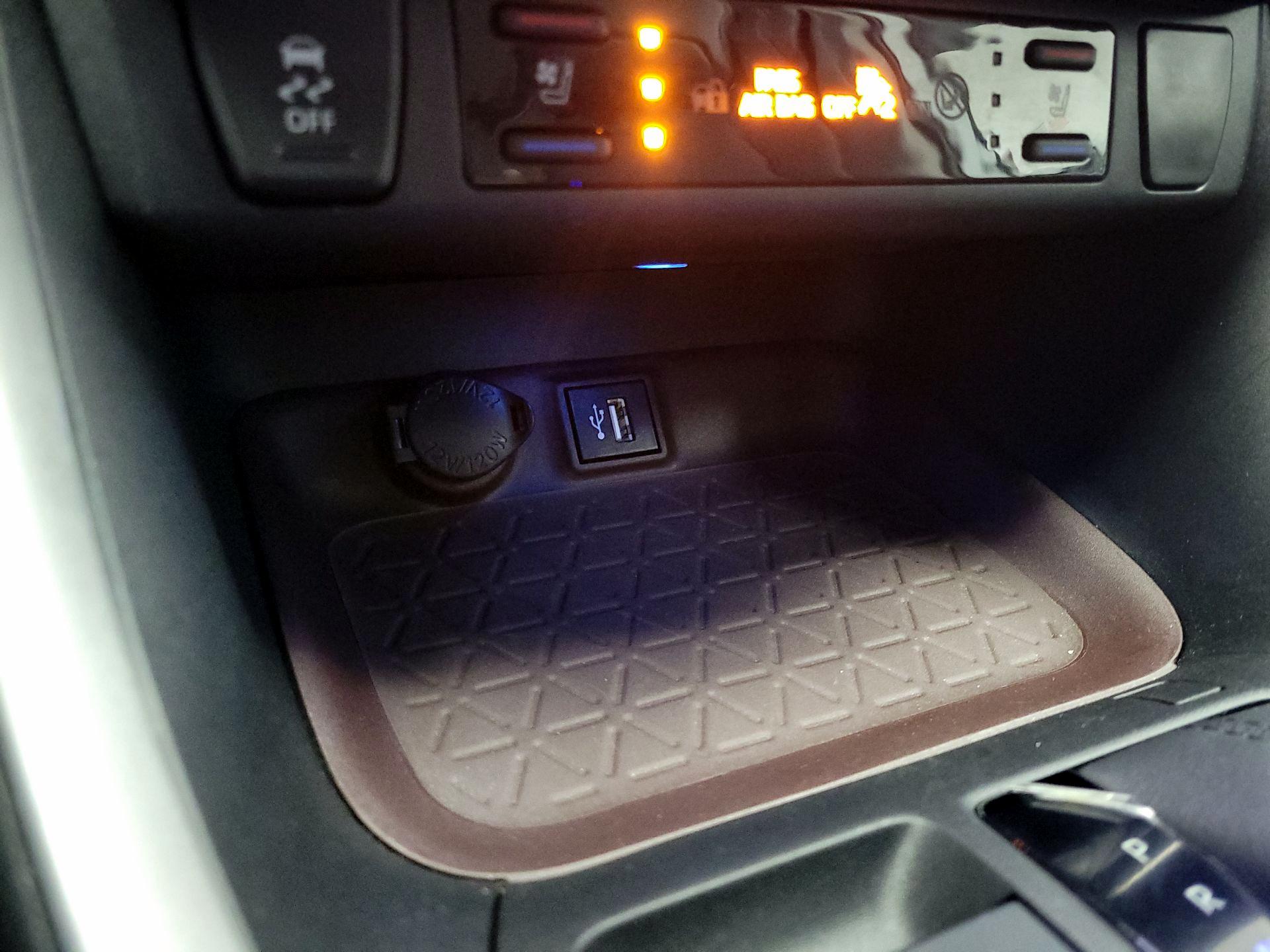 Thumbnail: 2023 Toyota RAV4 - 18