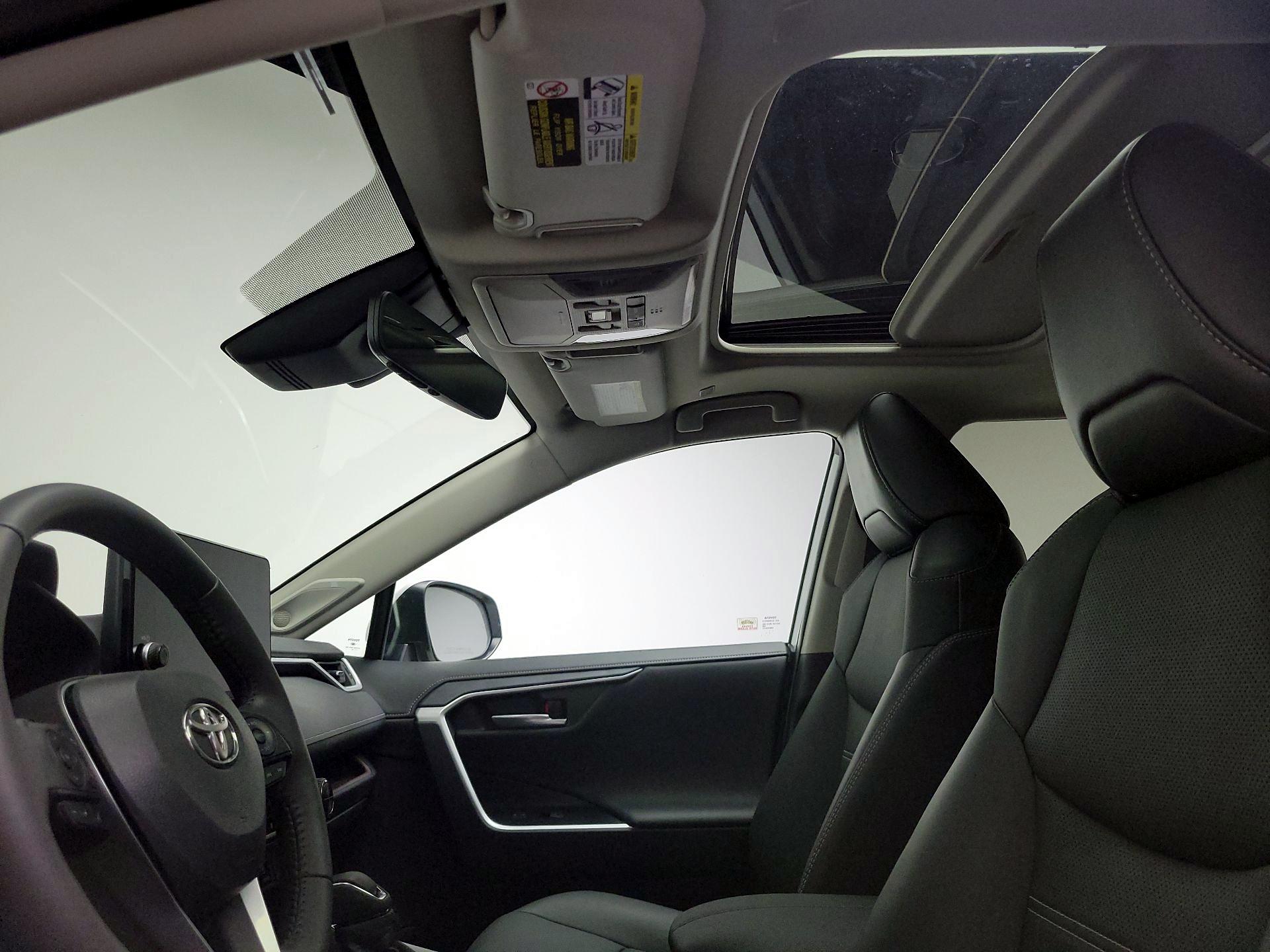 Thumbnail: 2023 Toyota RAV4 - 19