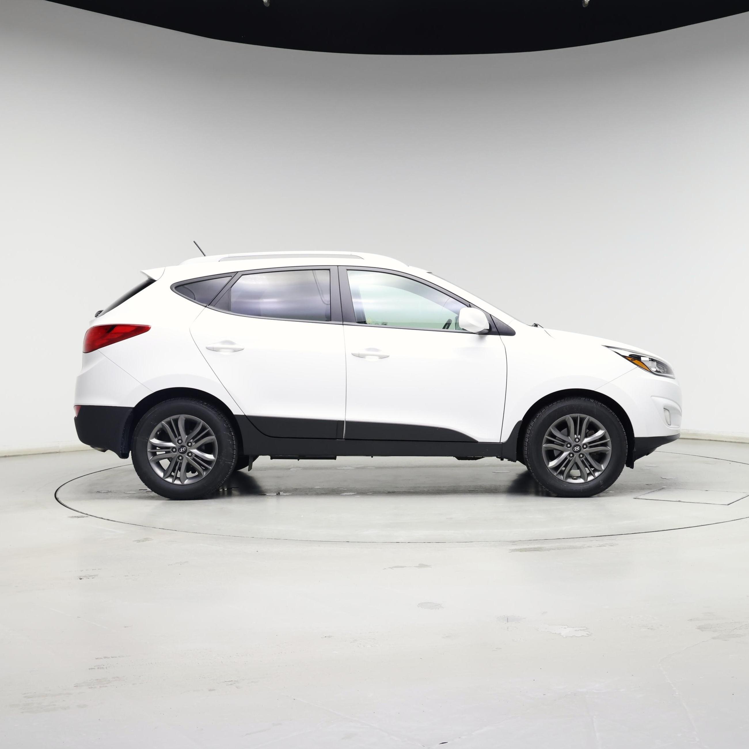 Thumbnail: 2015 Hyundai Tucson - 7