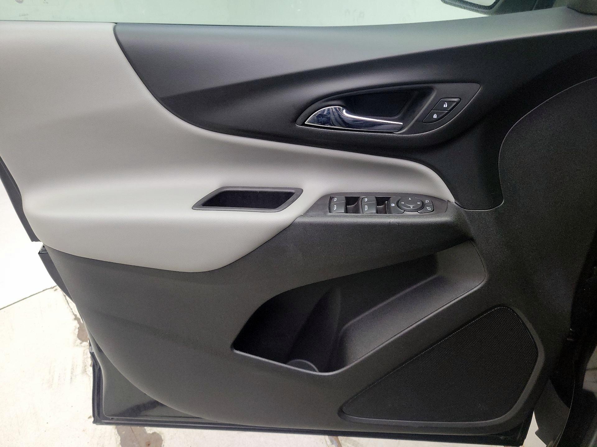 Thumbnail: 2022 Chevrolet Equinox - 12