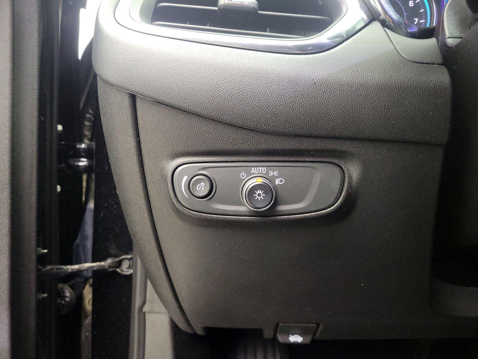 Thumbnail: 2022 Chevrolet Equinox - 13