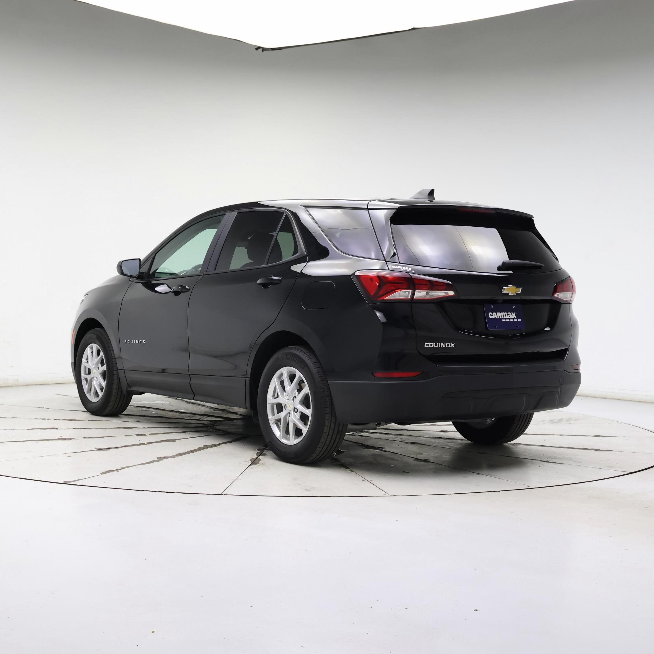 Thumbnail: 2022 Chevrolet Equinox - 2