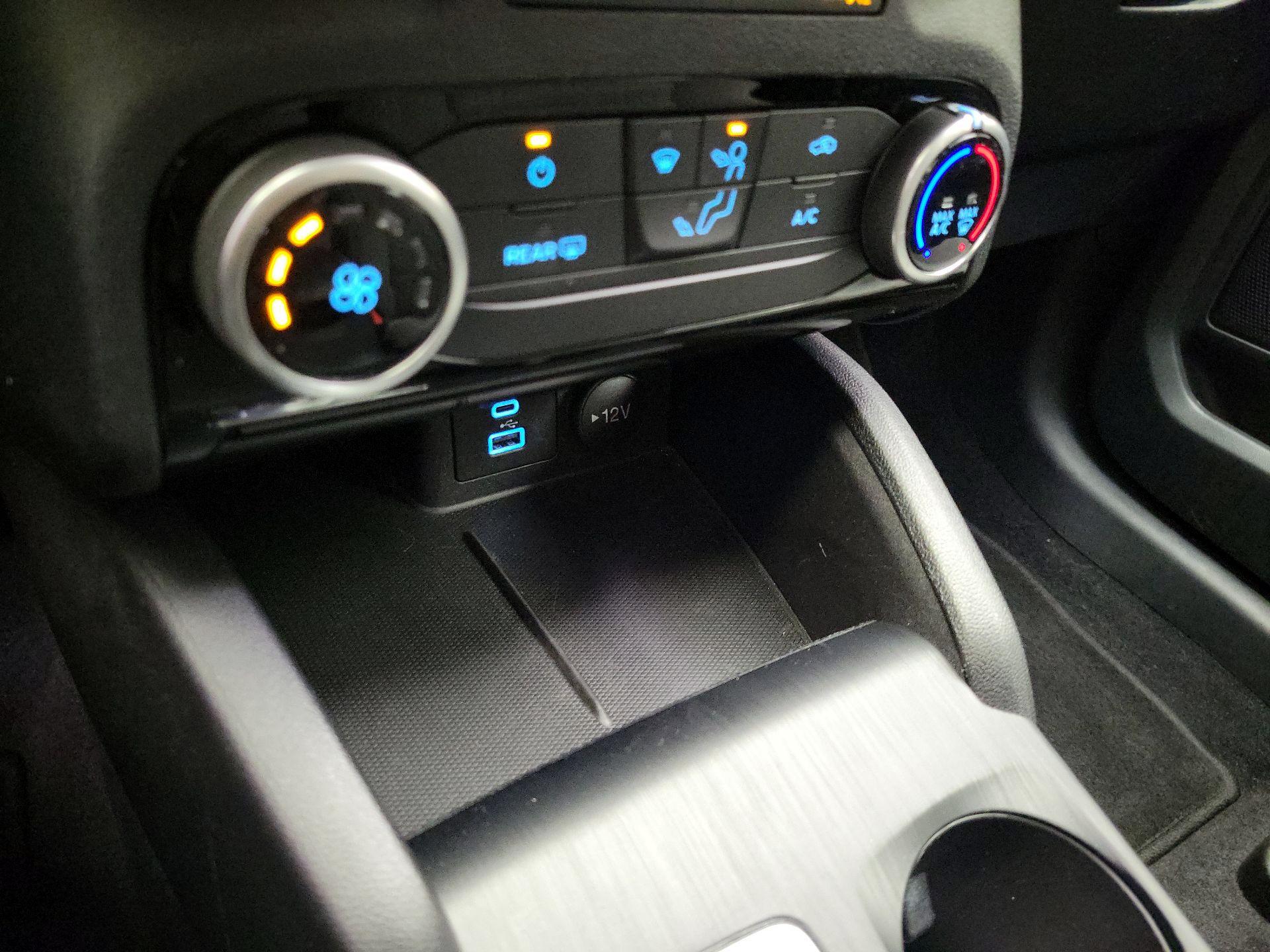 Thumbnail: 2022 Ford Escape - 16