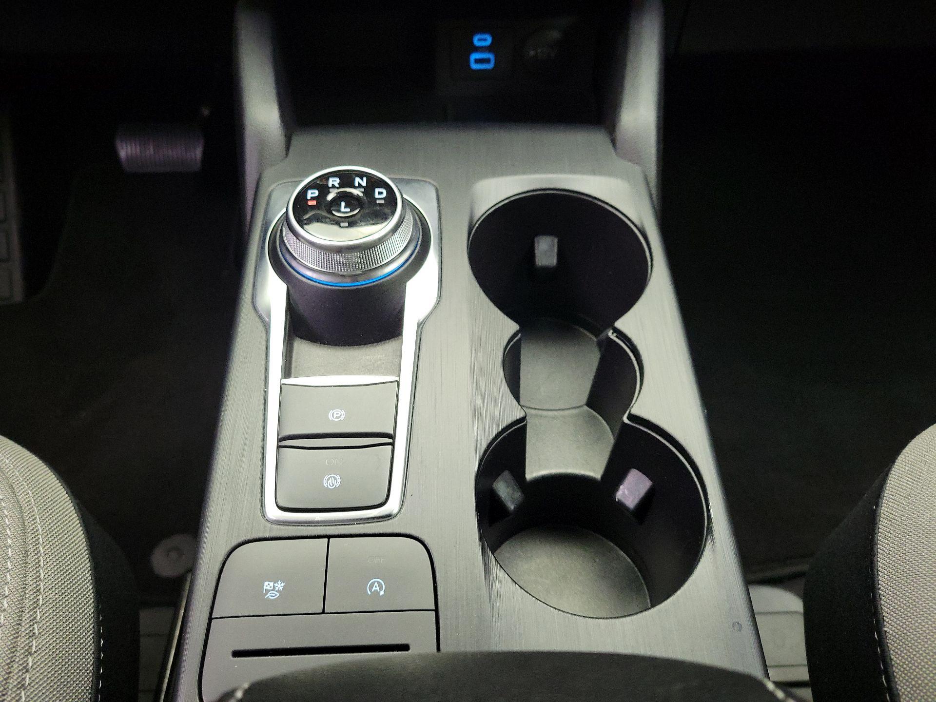 Thumbnail: 2022 Ford Escape - 17