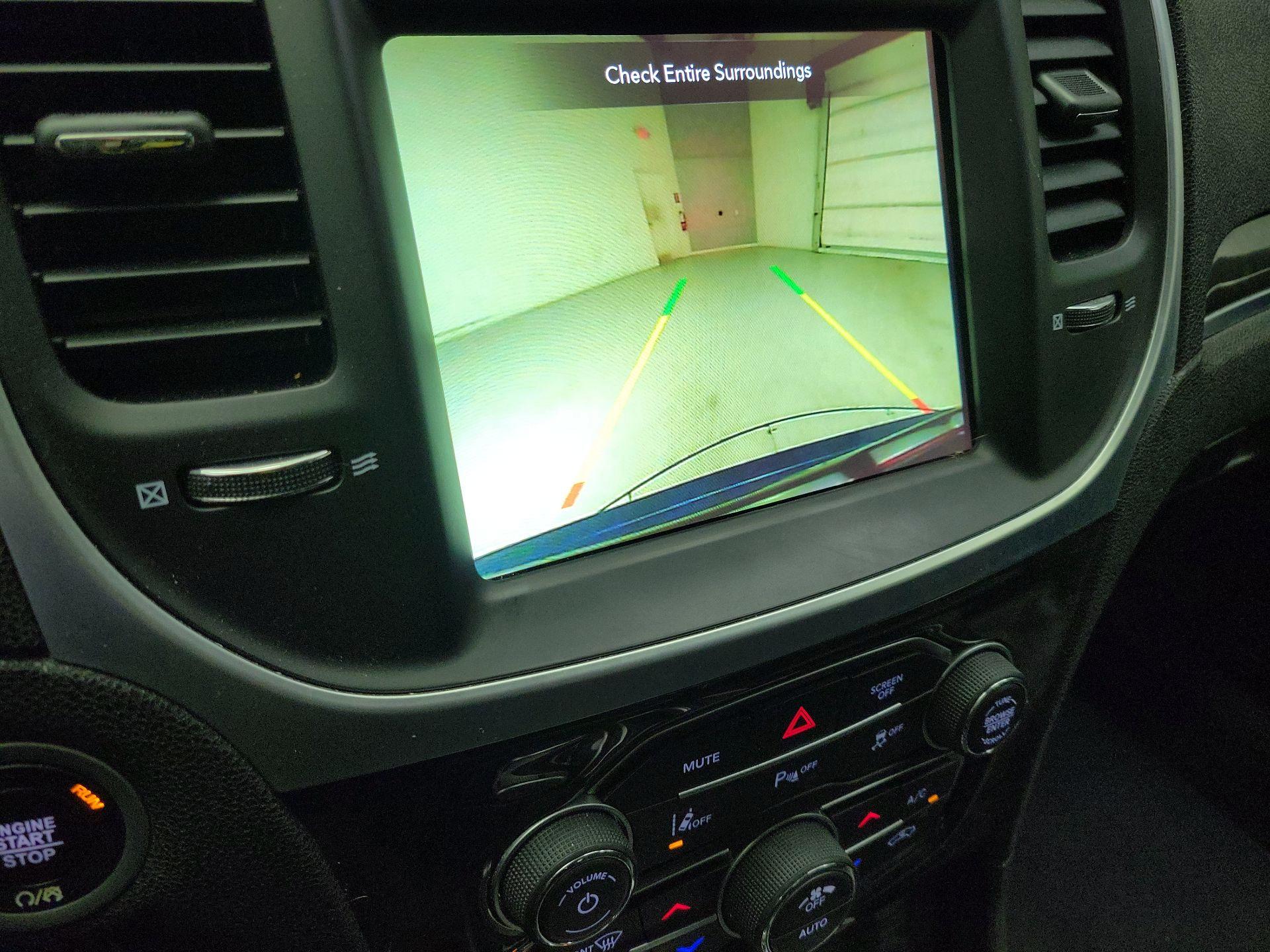 Thumbnail: 2022 Chrysler 300 - 14