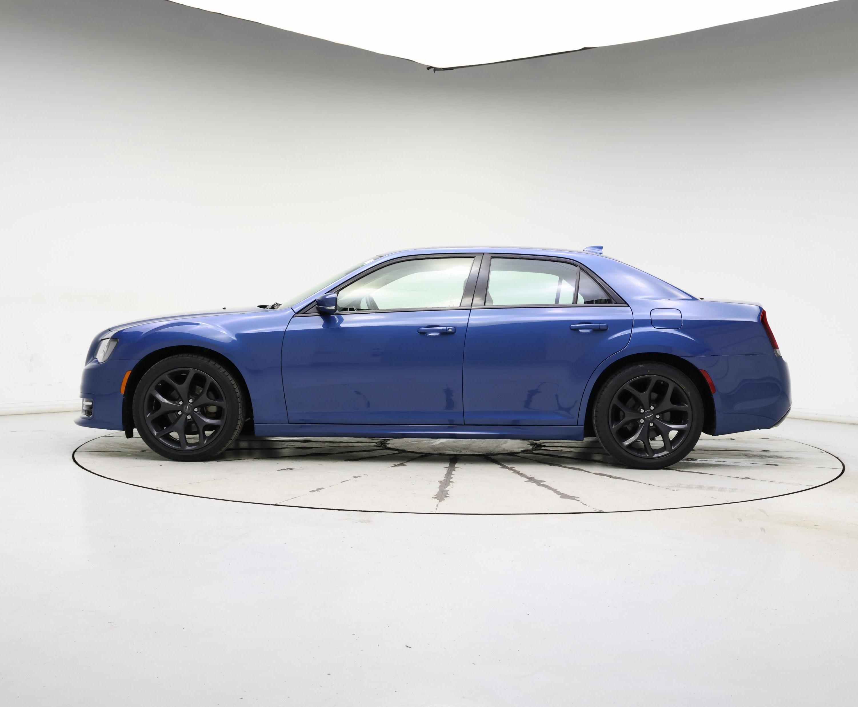 Thumbnail: 2022 Chrysler 300 - 3