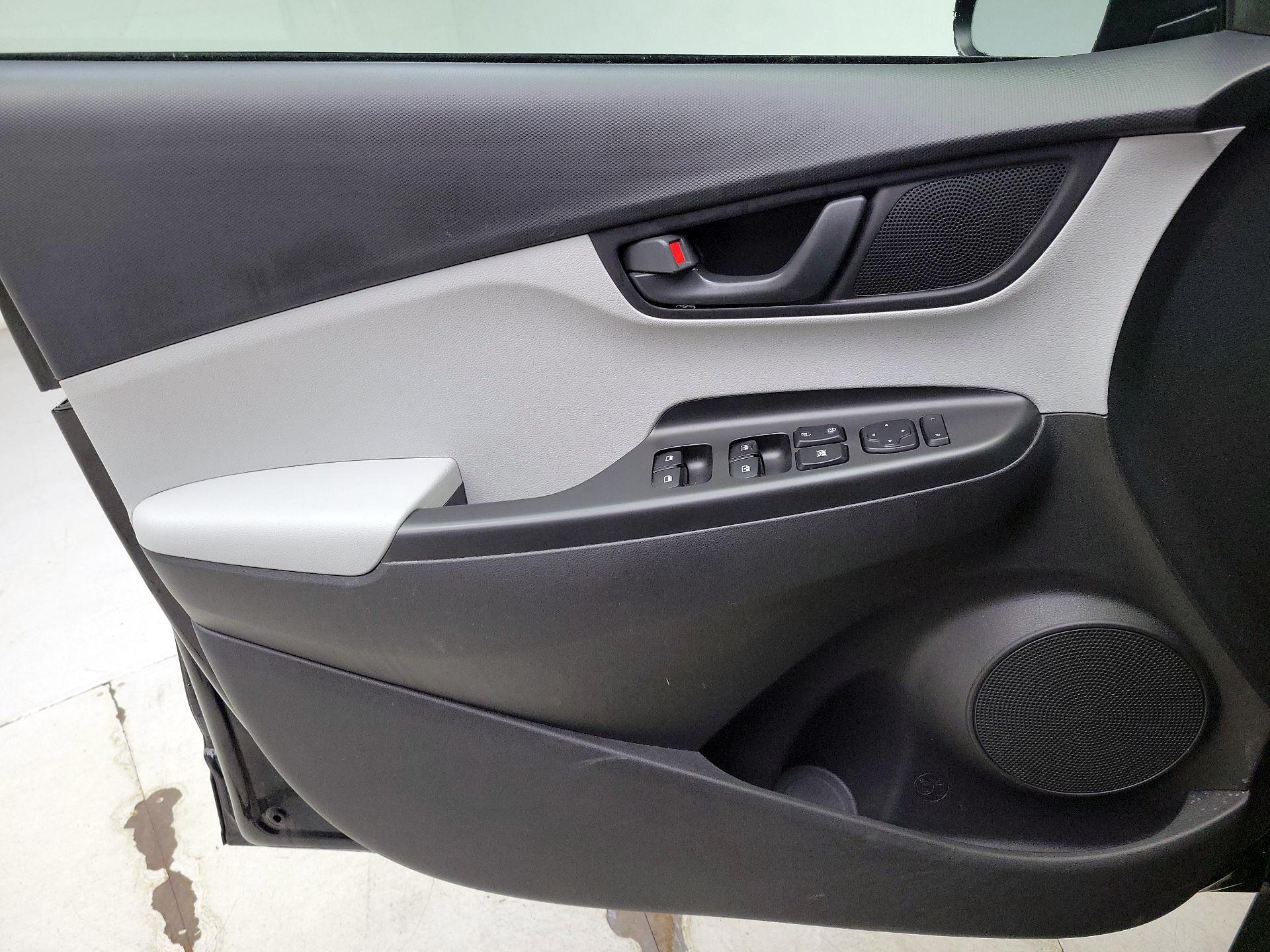 Thumbnail: 2023 Hyundai Kona - 12