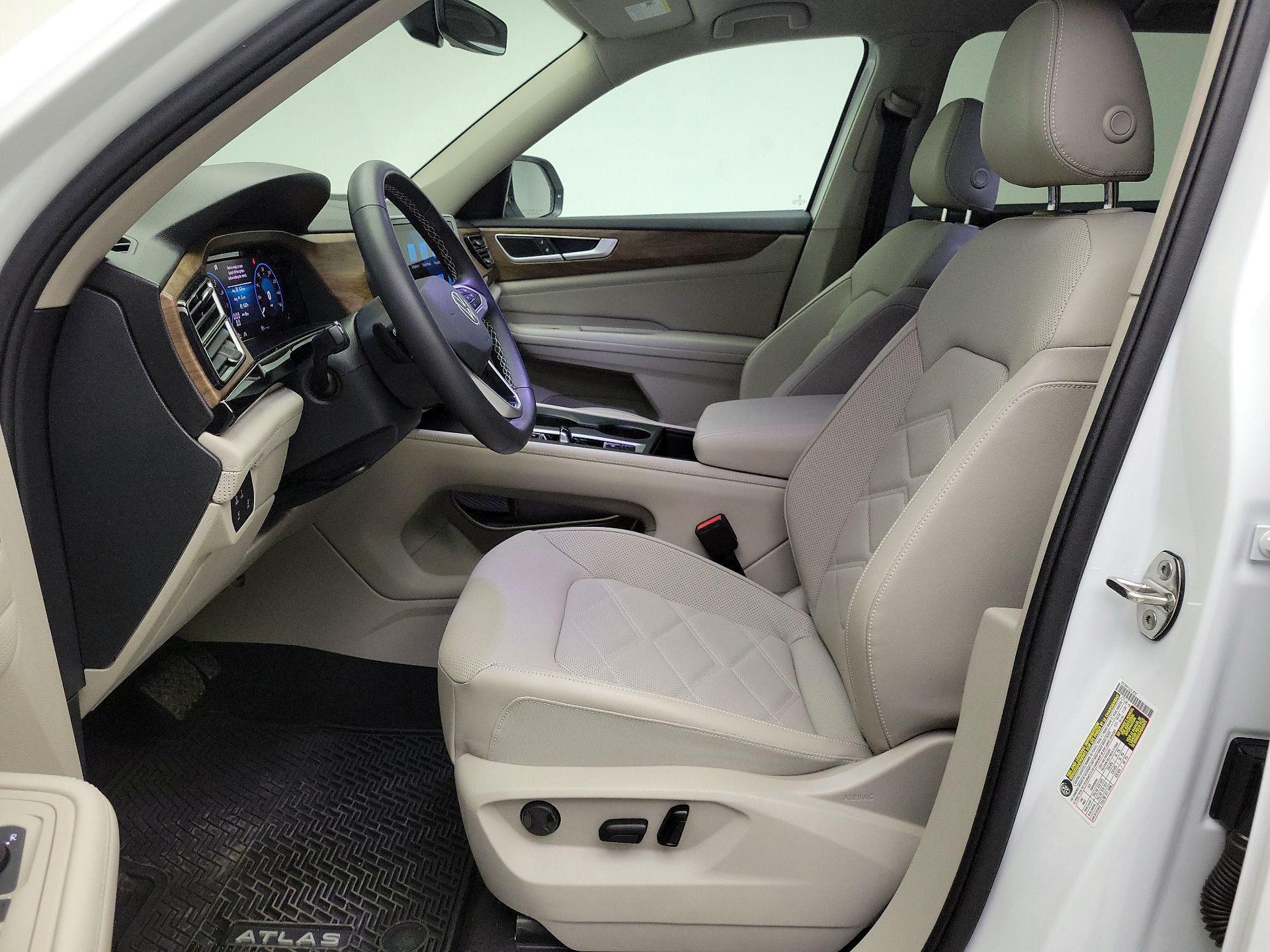 Thumbnail: 2024 Volkswagen Atlas - 11