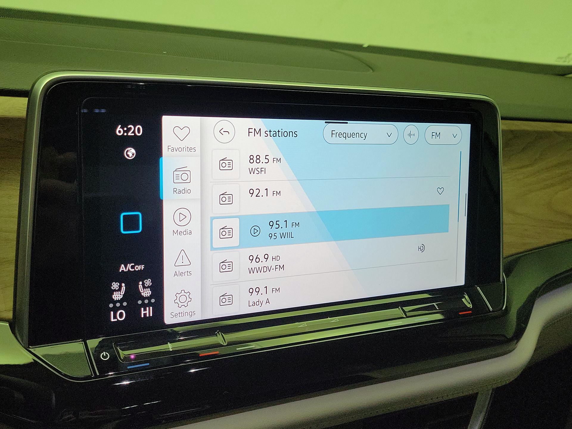 Thumbnail: 2024 Volkswagen Atlas - 15