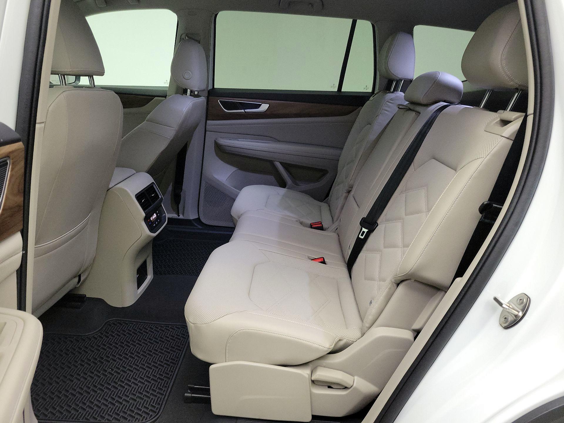 Thumbnail: 2024 Volkswagen Atlas - 19