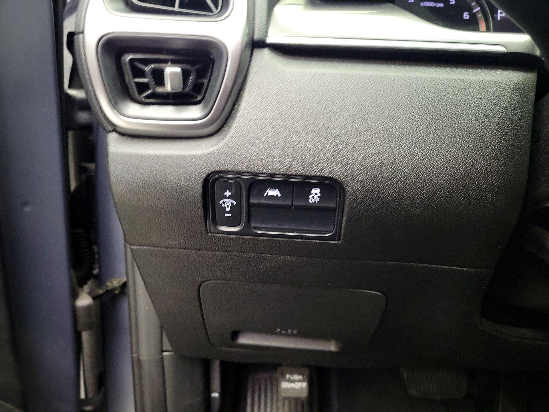 Thumbnail: 2023 Kia Sorento - 13