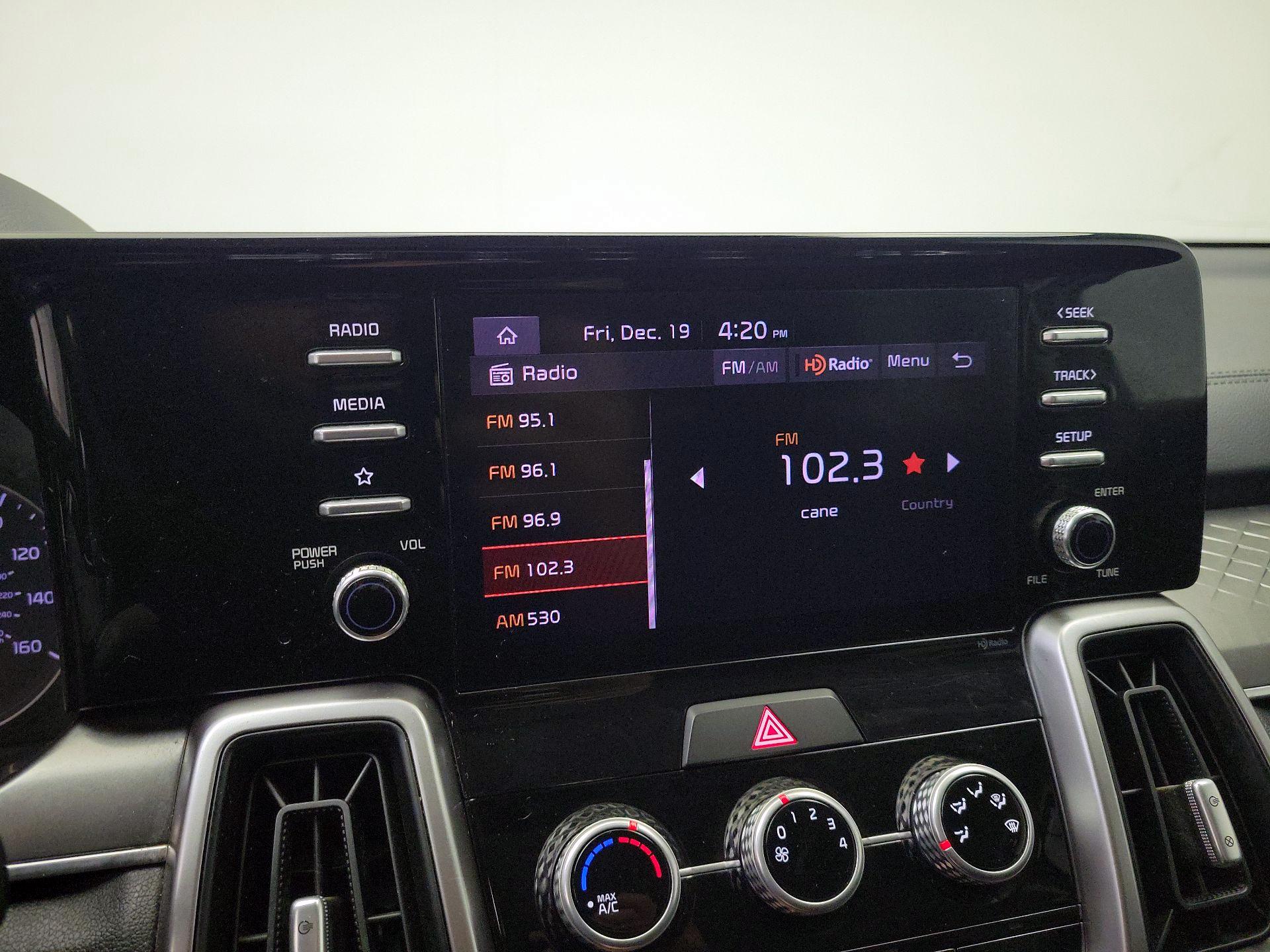 Thumbnail: 2023 Kia Sorento - 15