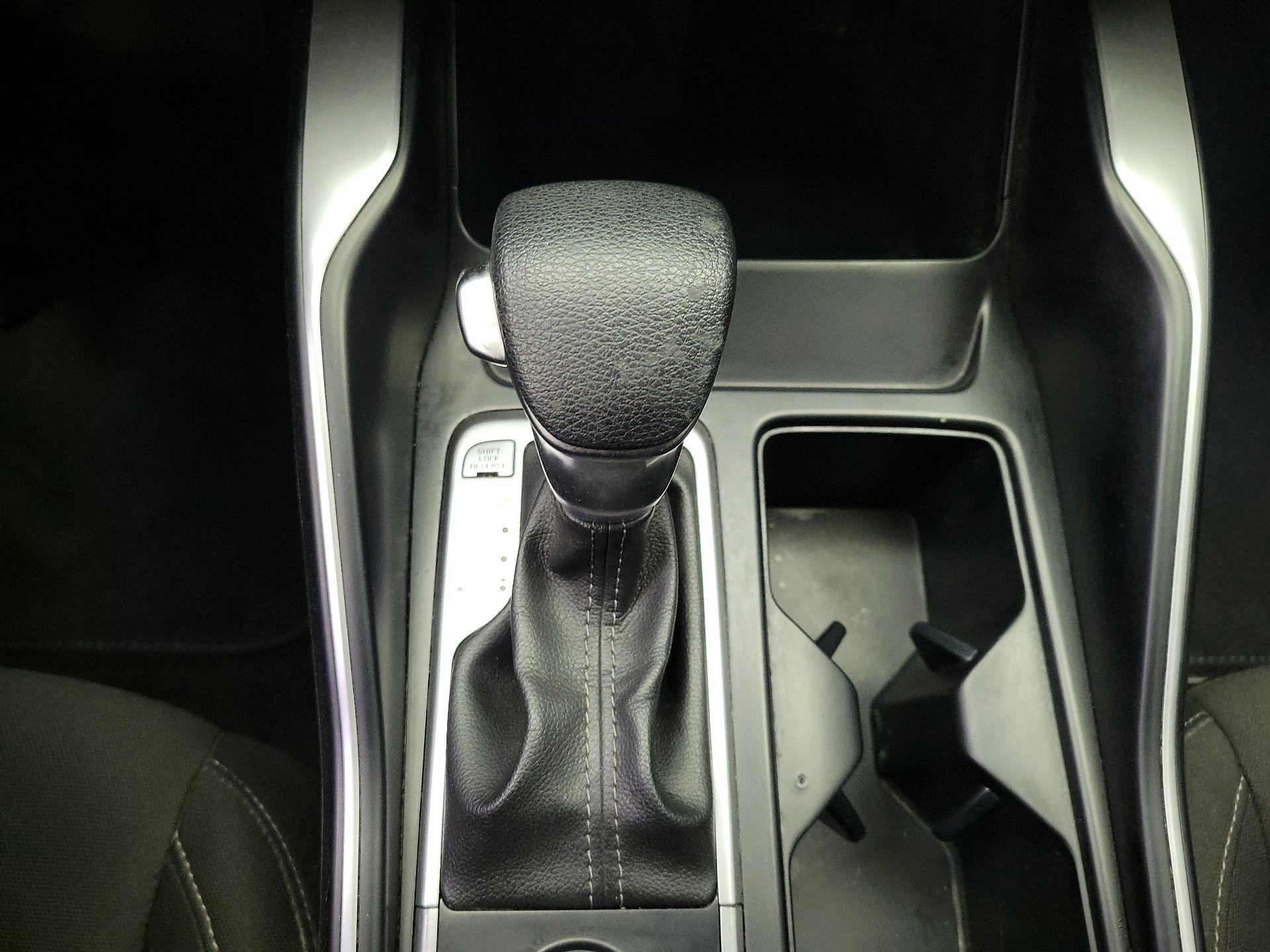 Thumbnail: 2023 Kia Sorento - 17