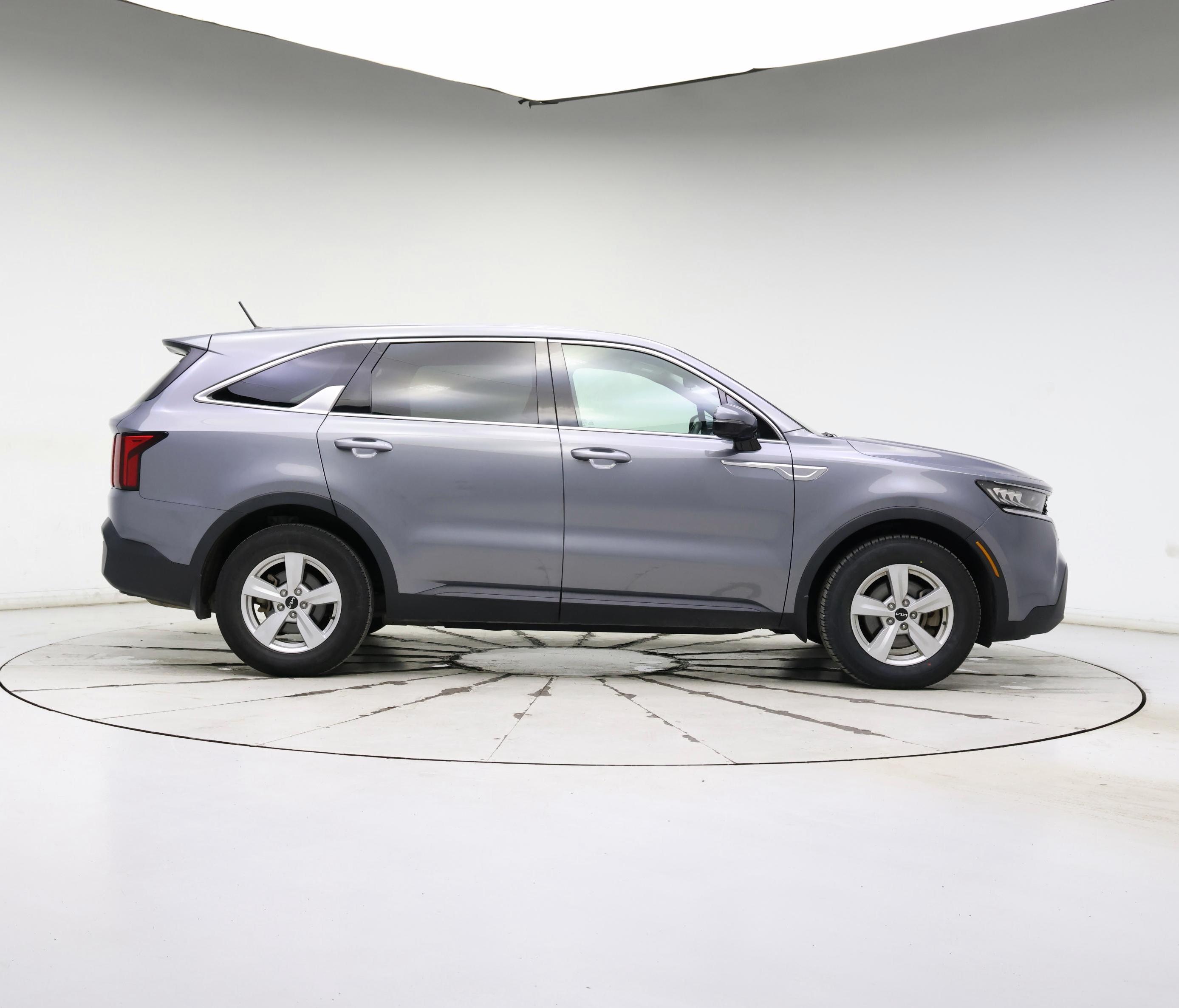 Thumbnail: 2023 Kia Sorento - 7