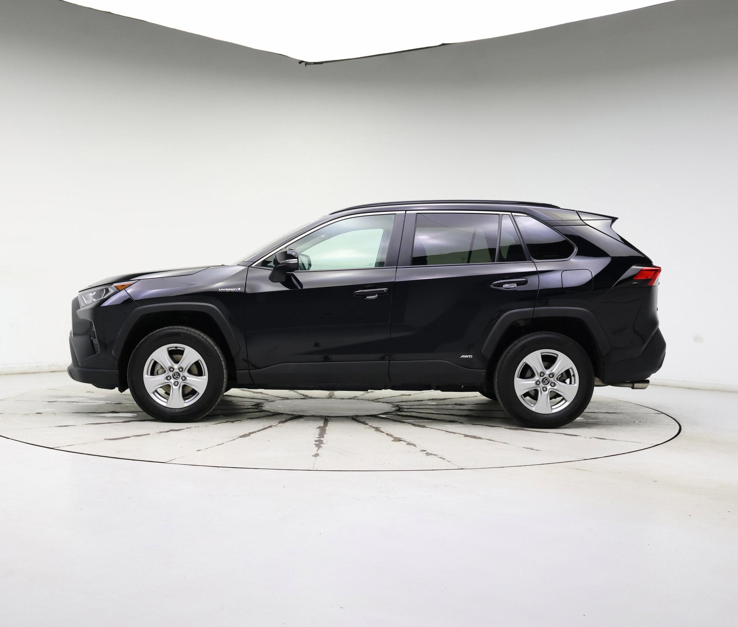 Thumbnail: 2020 Toyota RAV4 - 3