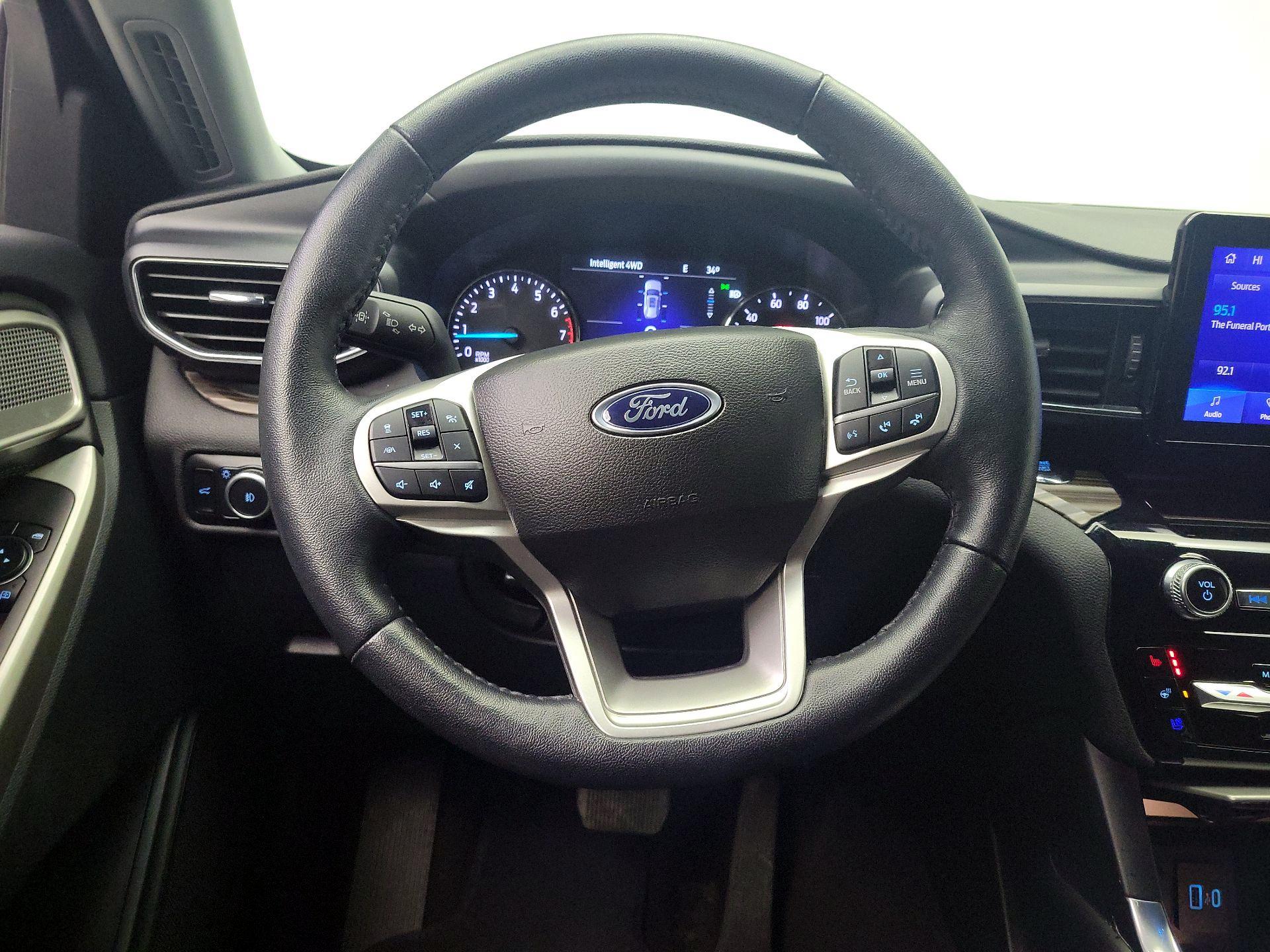 Thumbnail: 2023 Ford Explorer - 10