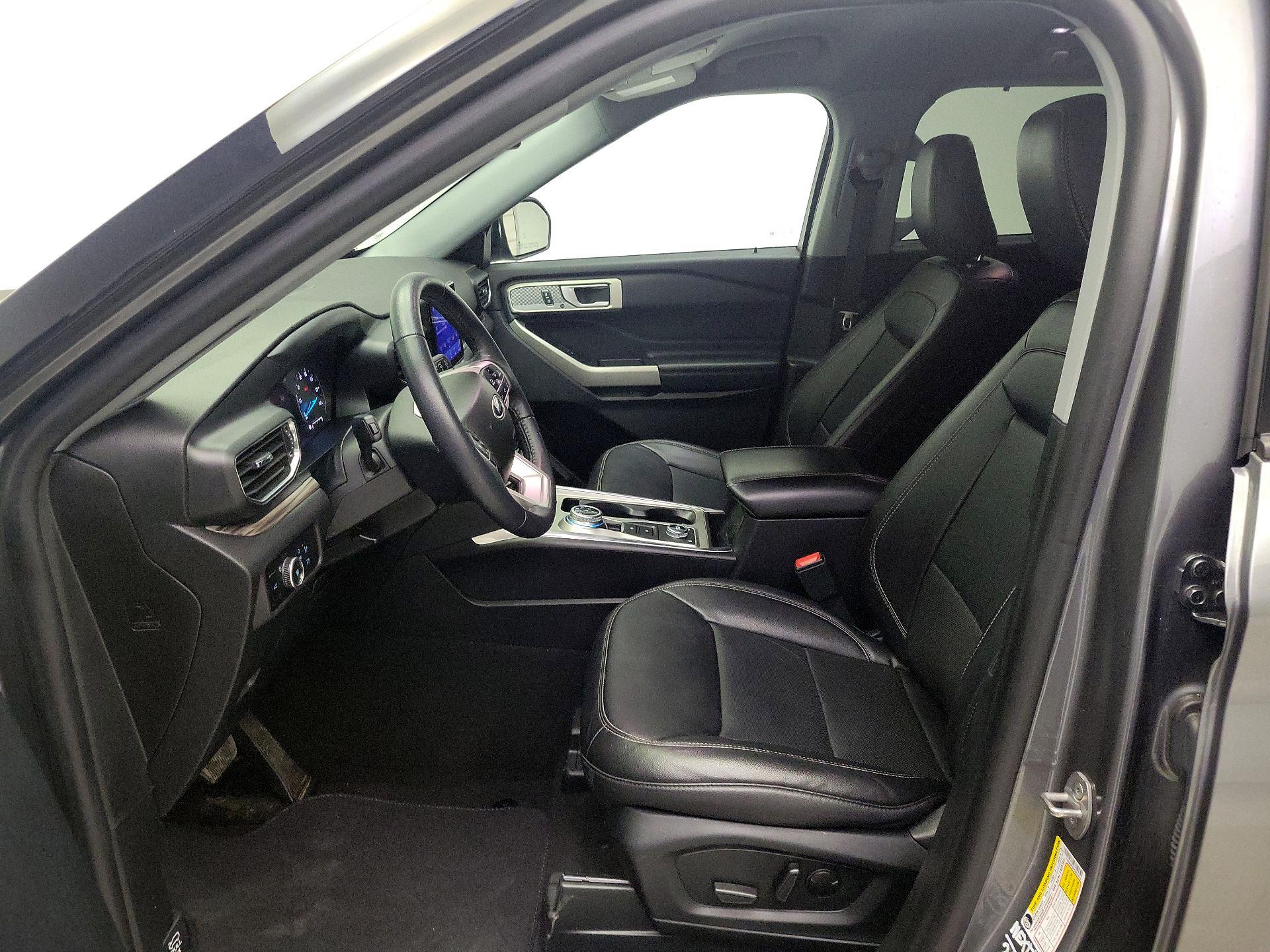 Thumbnail: 2023 Ford Explorer - 11