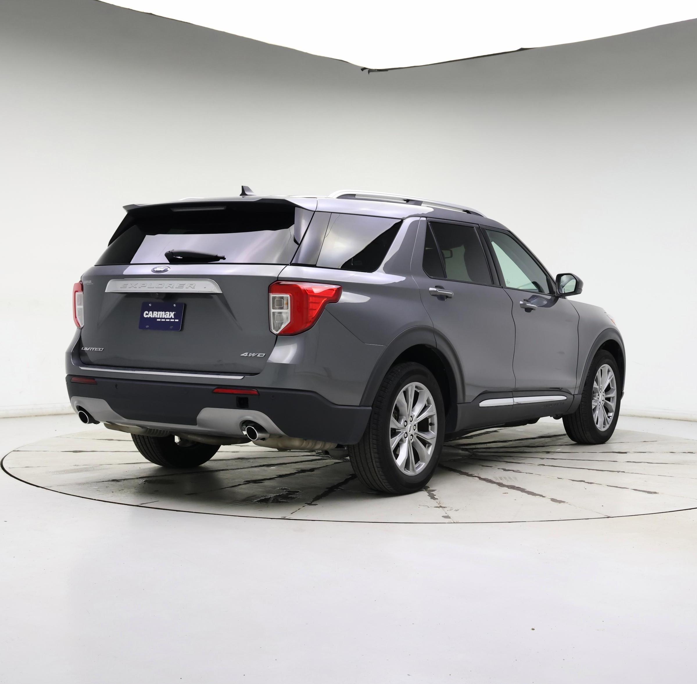 Thumbnail: 2023 Ford Explorer - 8