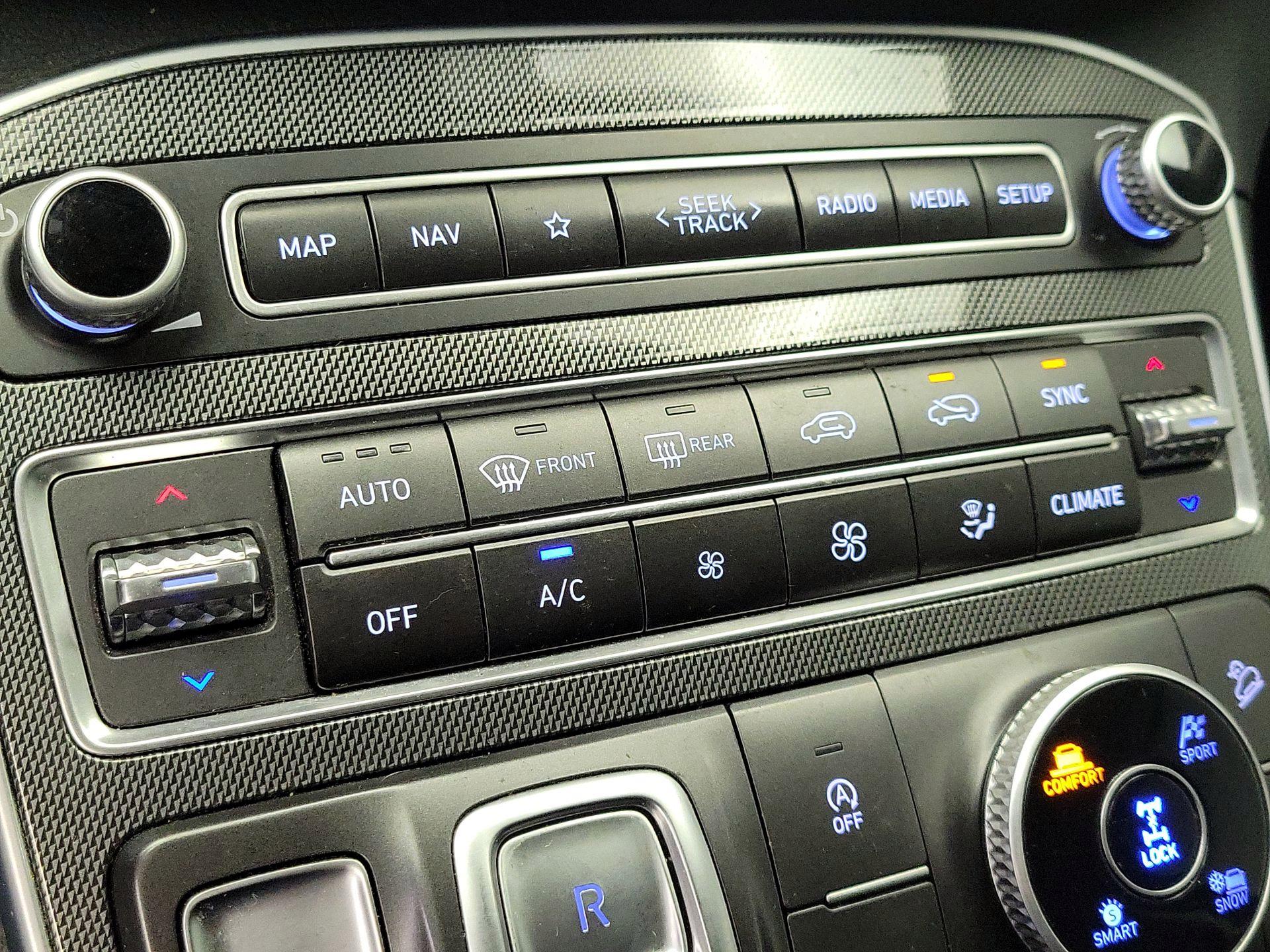 Thumbnail: 2023 Hyundai Santa Fe - 17