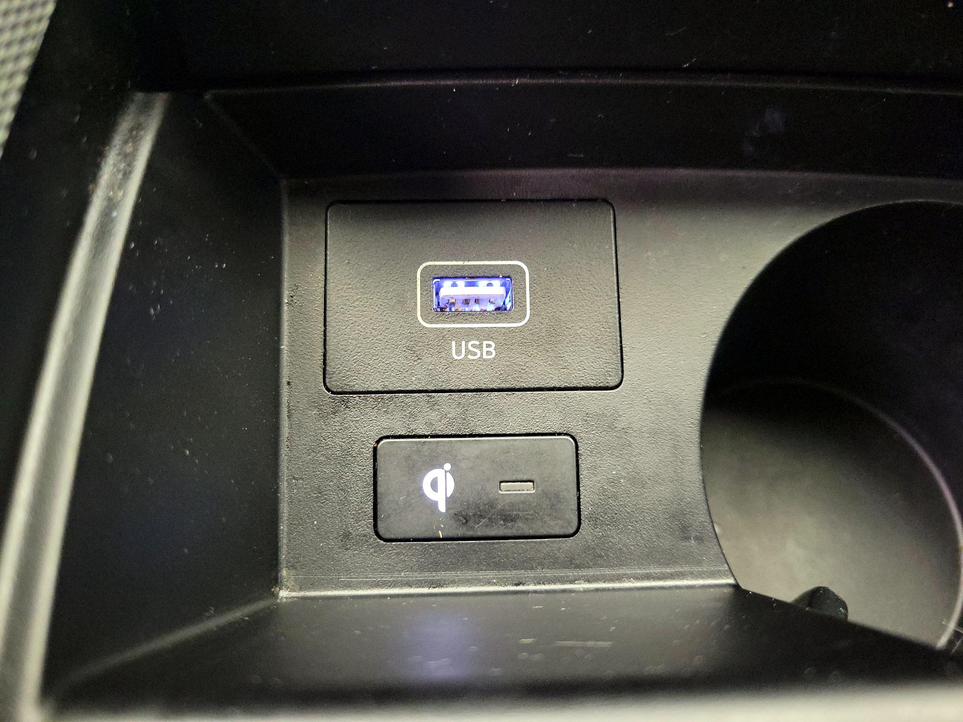 Thumbnail: 2023 Hyundai Santa Fe - 19