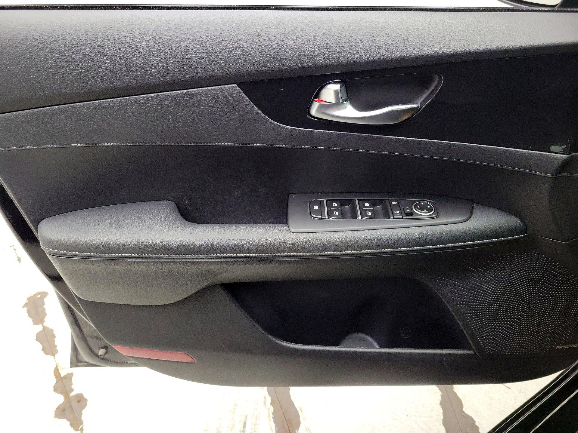 Thumbnail: 2024 Kia Forte - 12