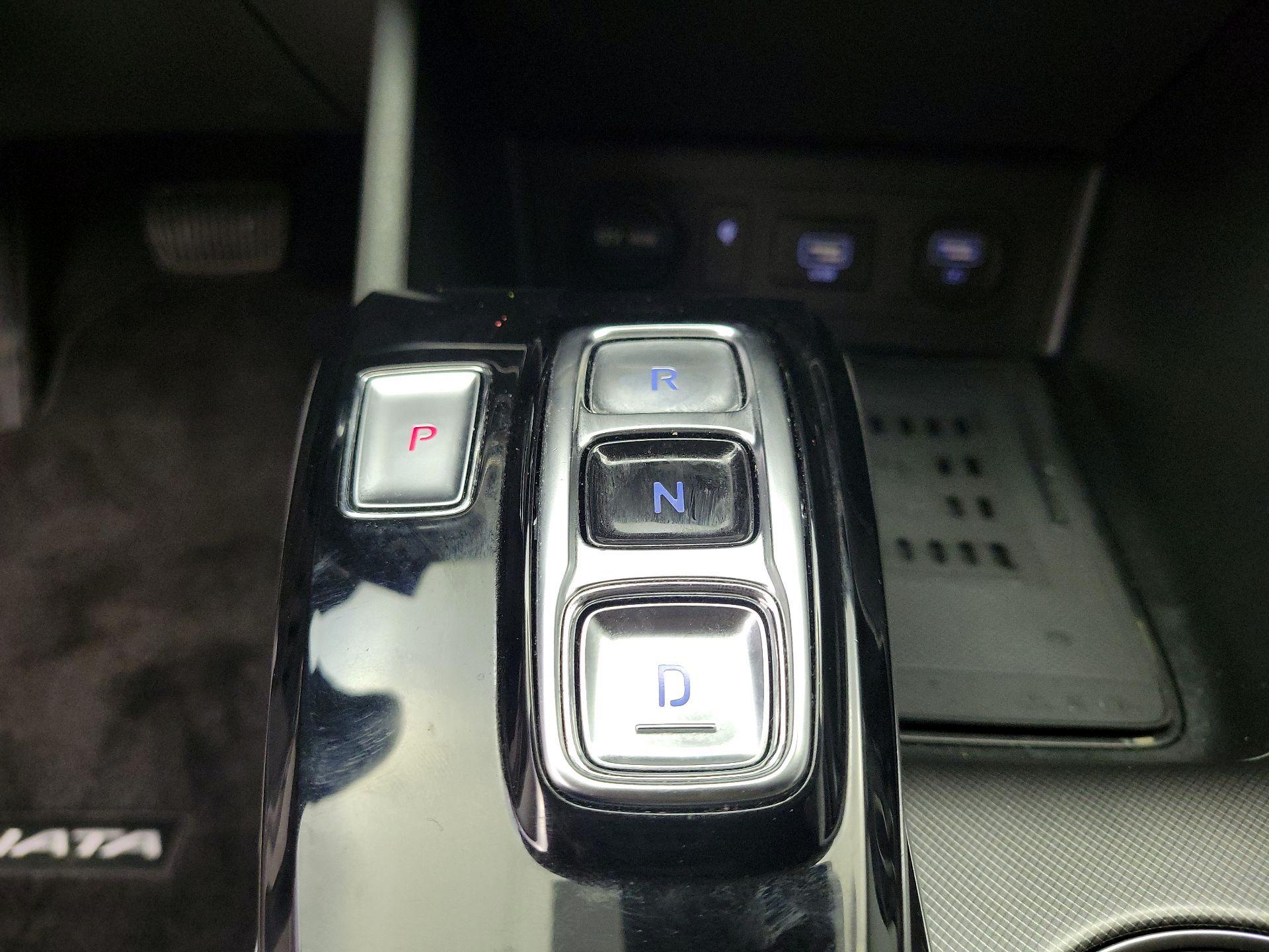 Thumbnail: 2023 Hyundai Sonata - 16