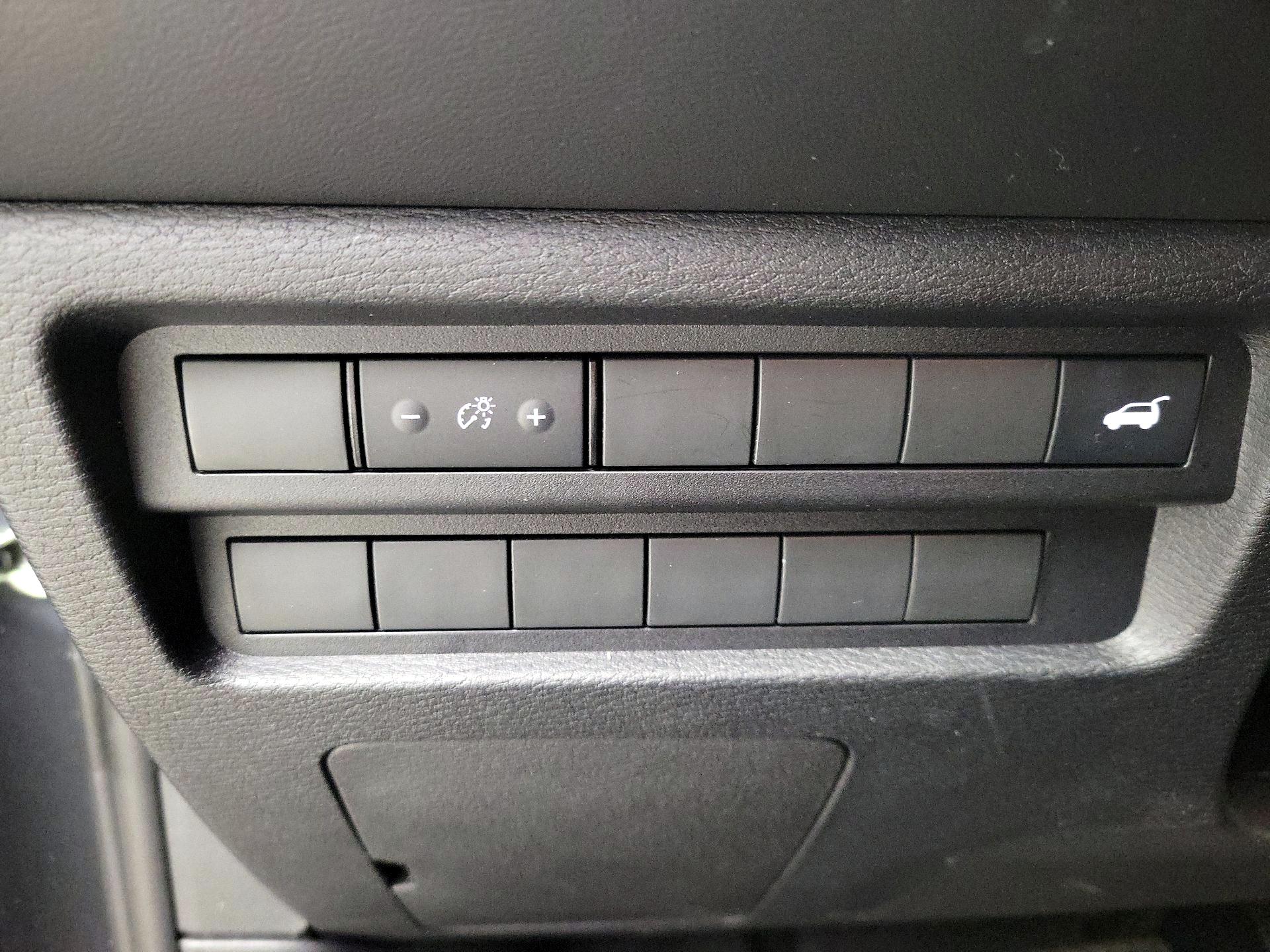 Thumbnail: 2024 Mitsubishi Outlander - 13