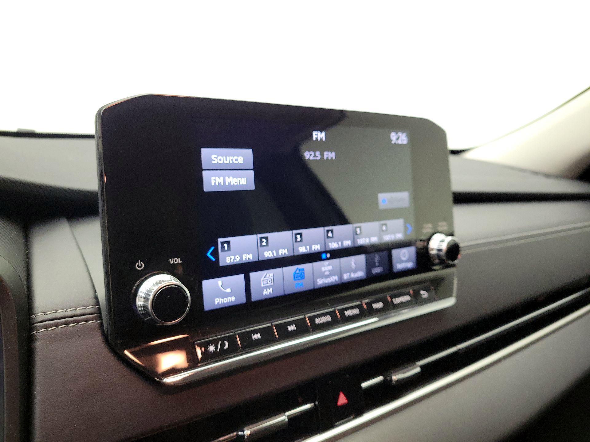 Thumbnail: 2024 Mitsubishi Outlander - 16