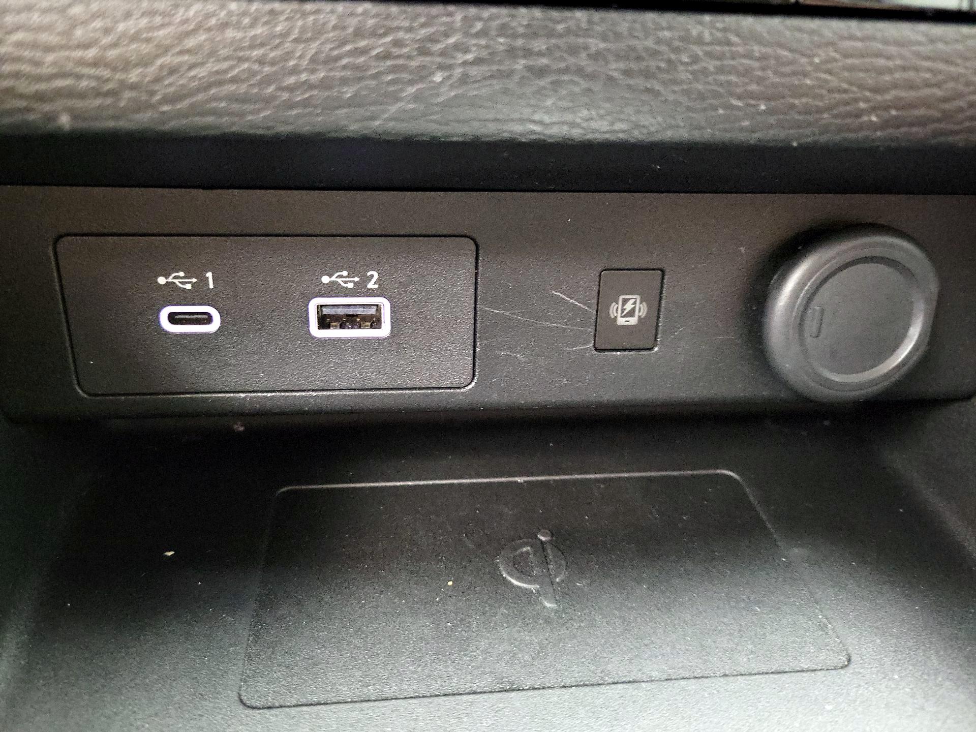 Thumbnail: 2024 Mitsubishi Outlander - 19