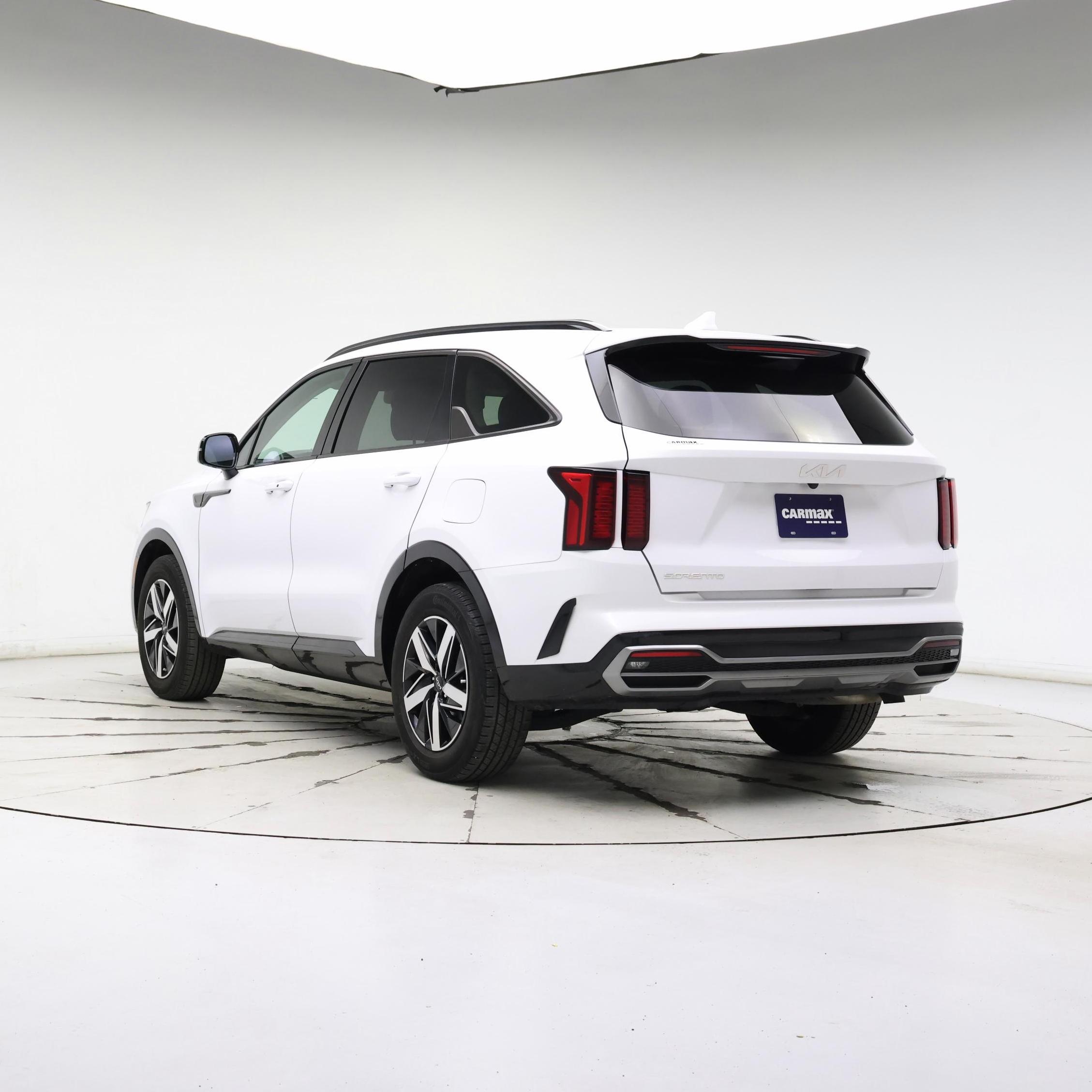 Thumbnail: 2023 Kia Sorento - 2