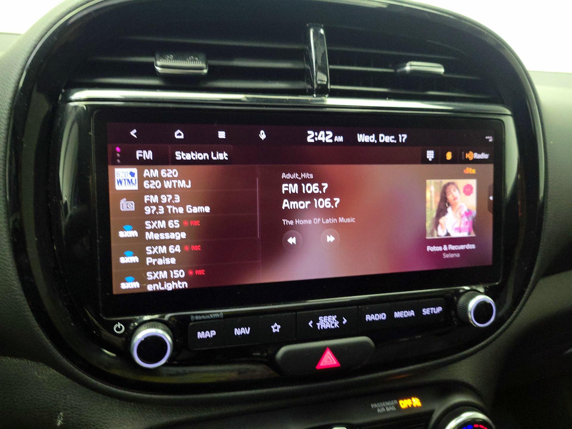 Thumbnail: 2023 Kia Soul - 16