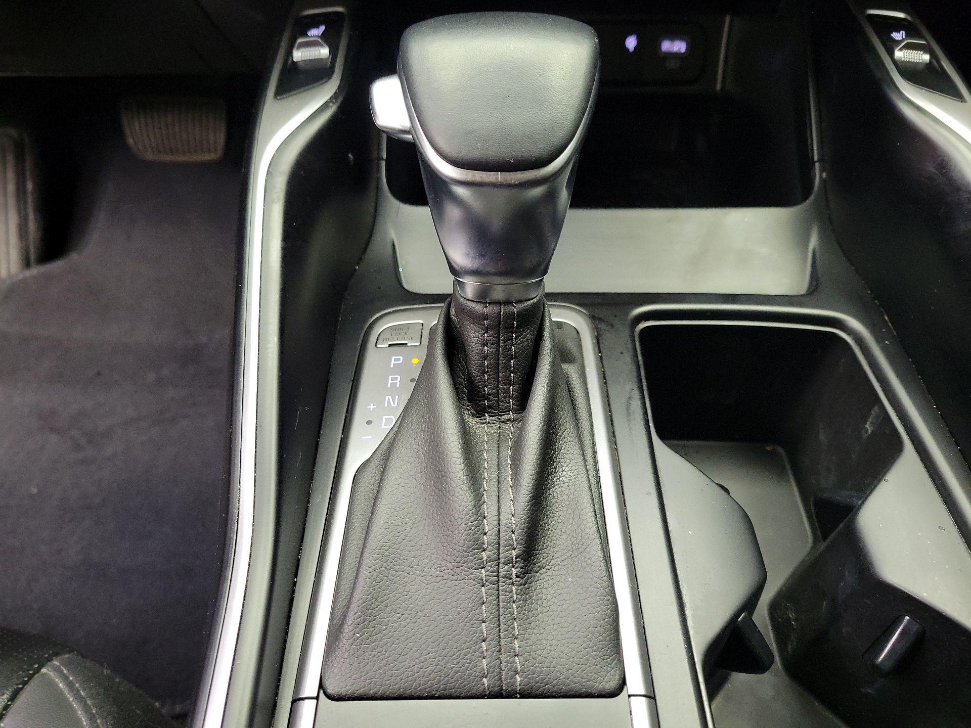 Thumbnail: 2023 Kia Sorento - 16