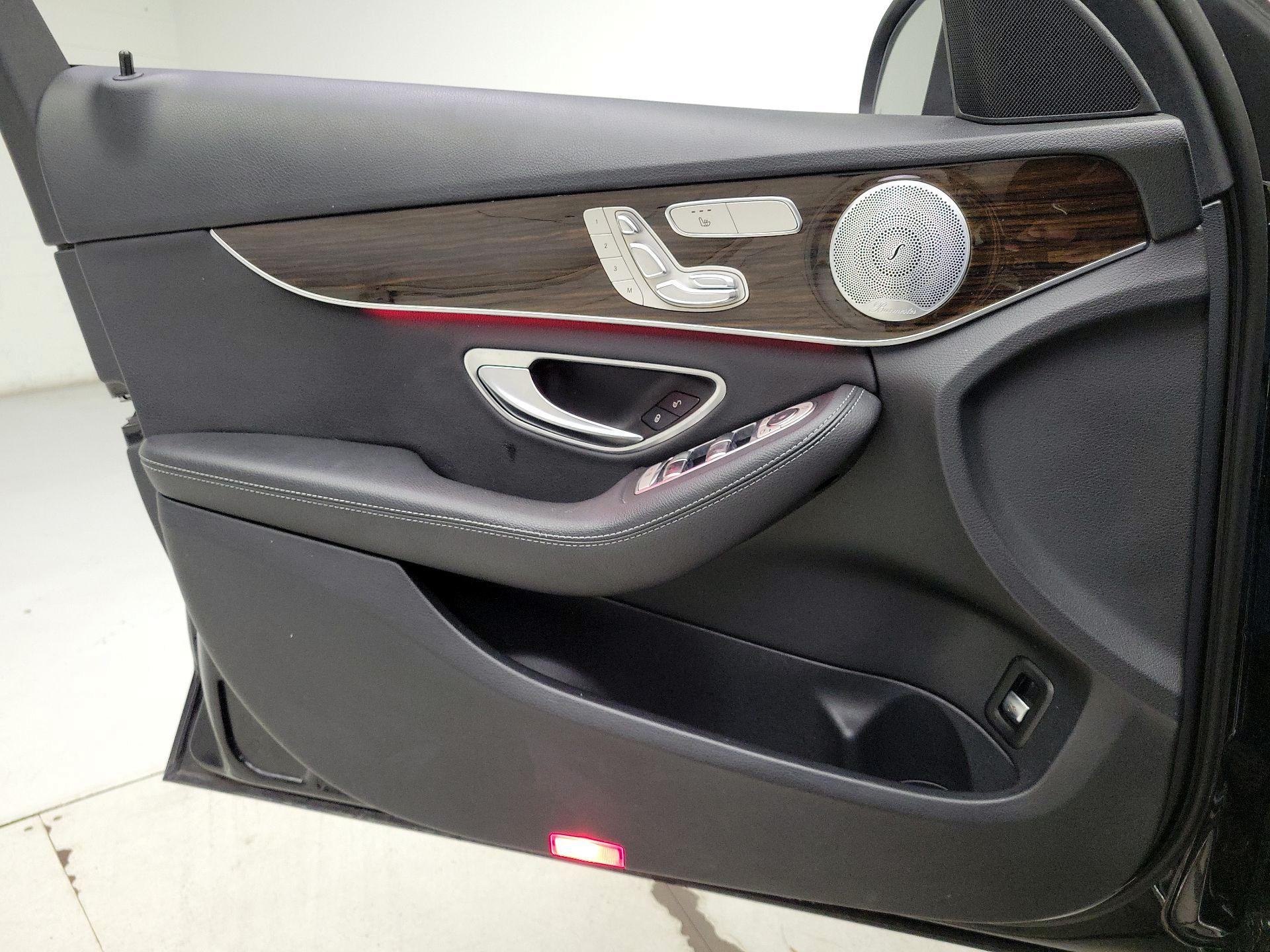 Thumbnail: 2020 Mercedes-Benz C-Class - 12