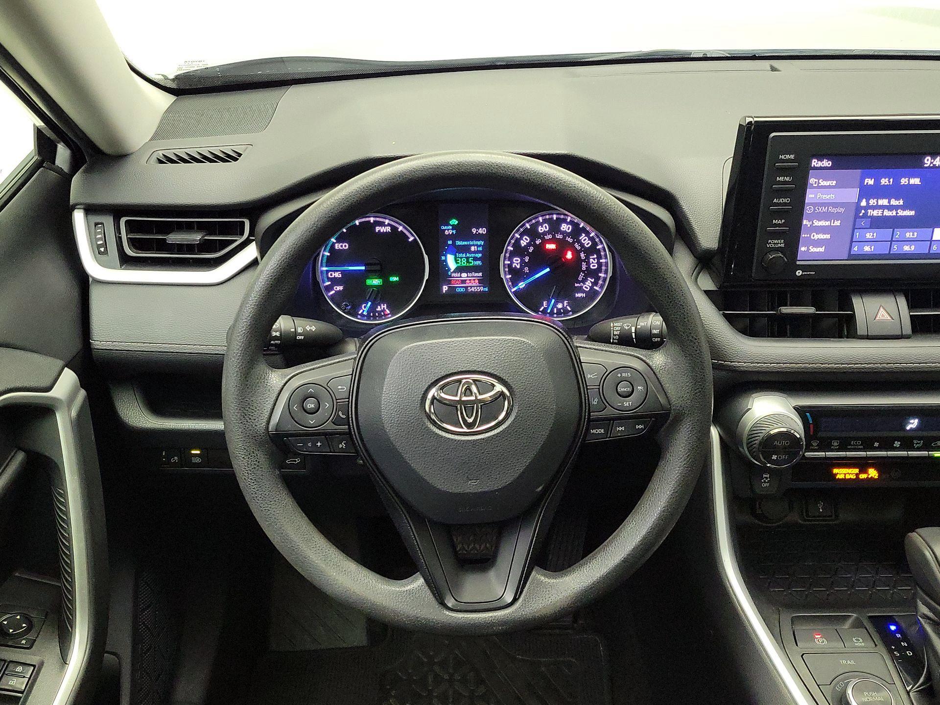 Thumbnail: 2020 Toyota RAV4 - 10