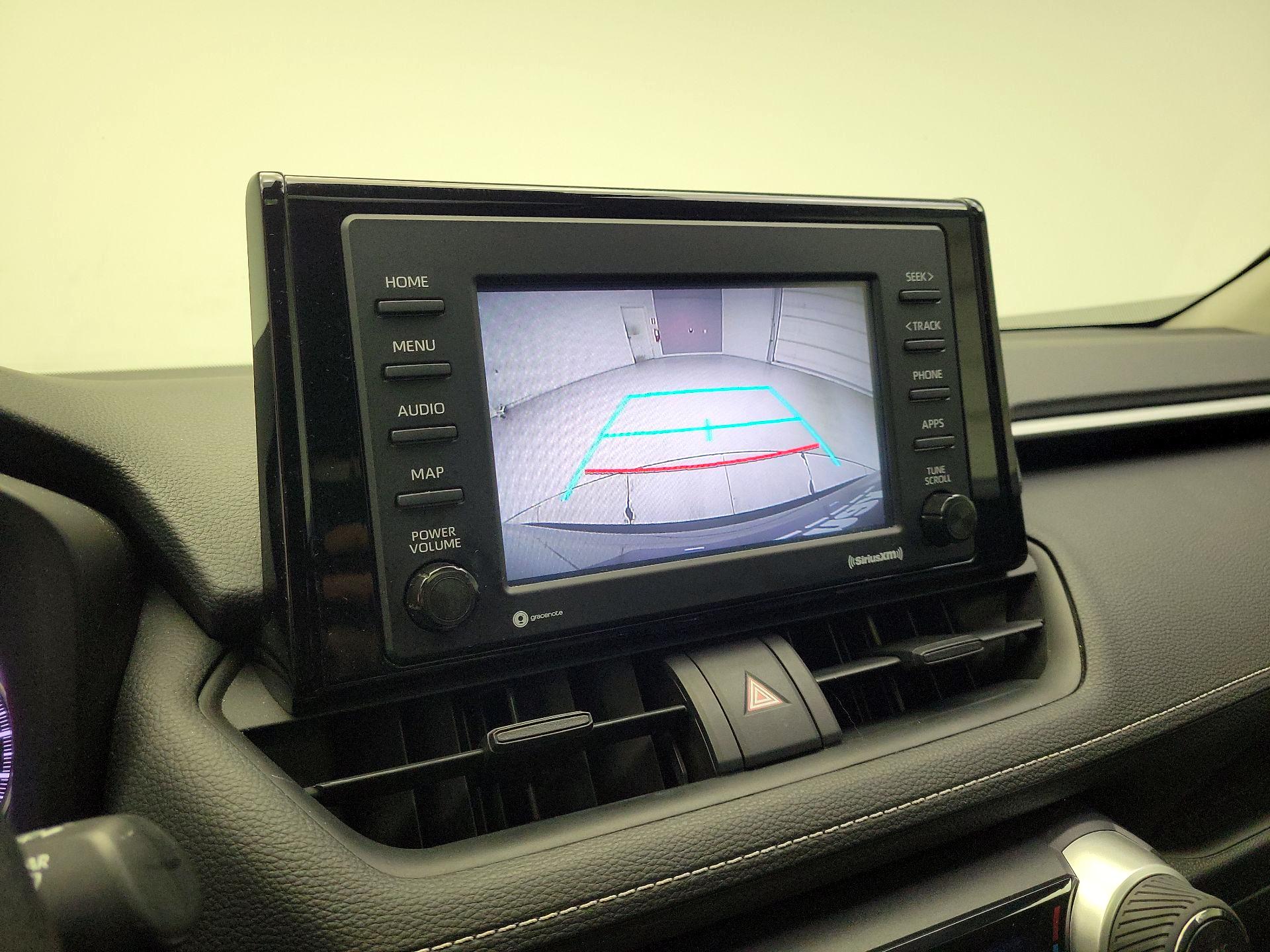 Thumbnail: 2020 Toyota RAV4 - 15