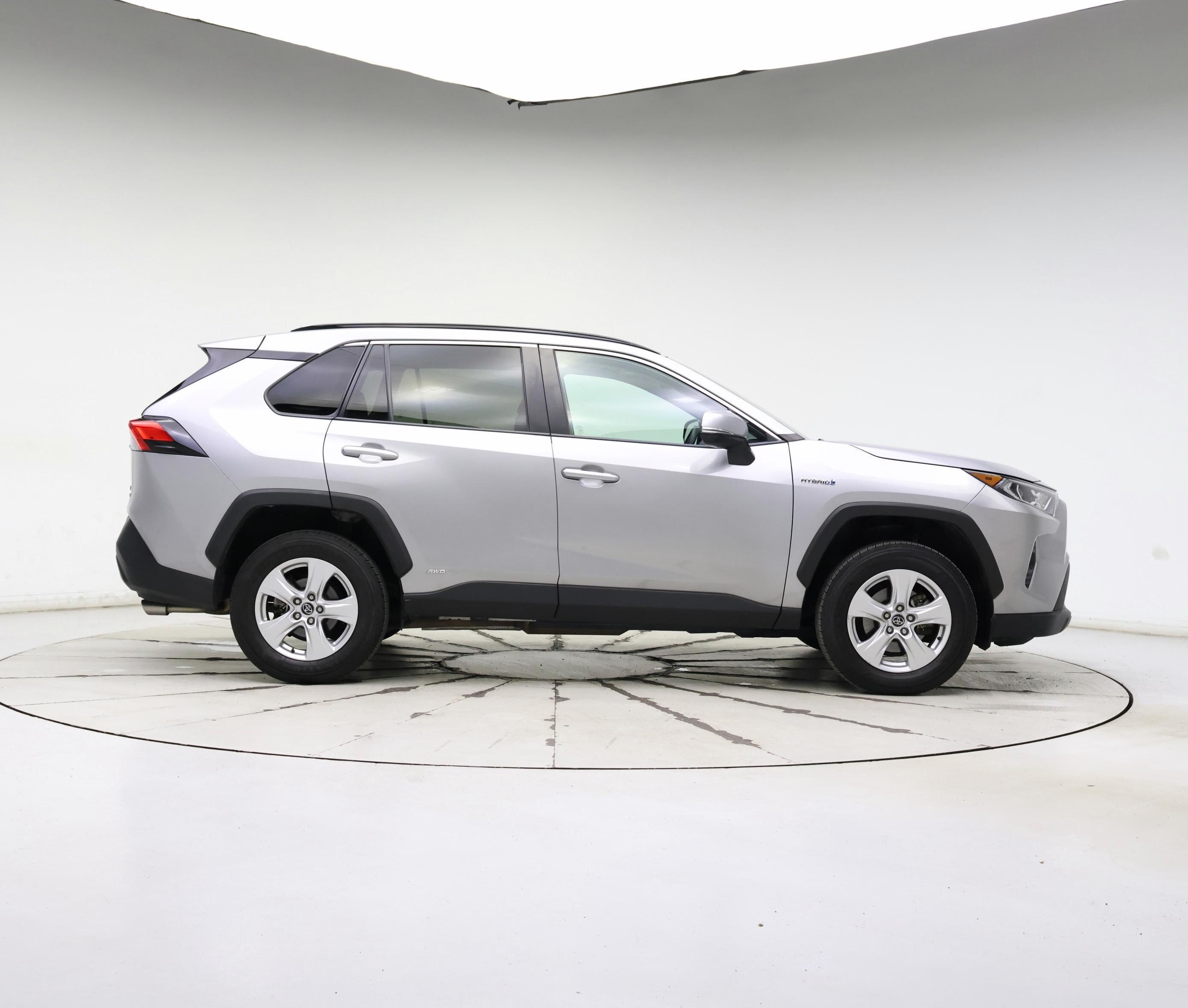 Thumbnail: 2020 Toyota RAV4 - 7