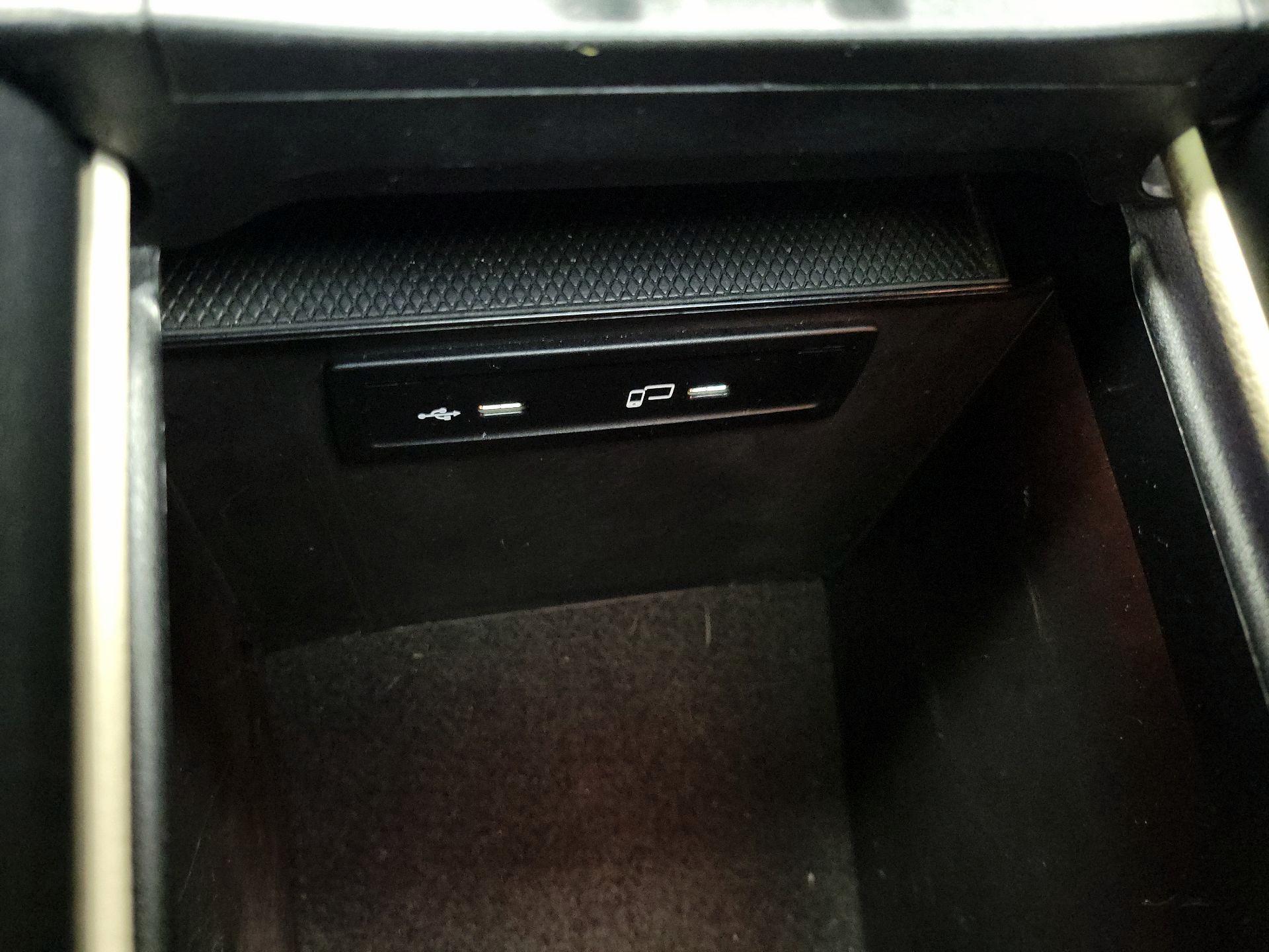 Thumbnail: 2022 Mercedes-Benz GLC - 19