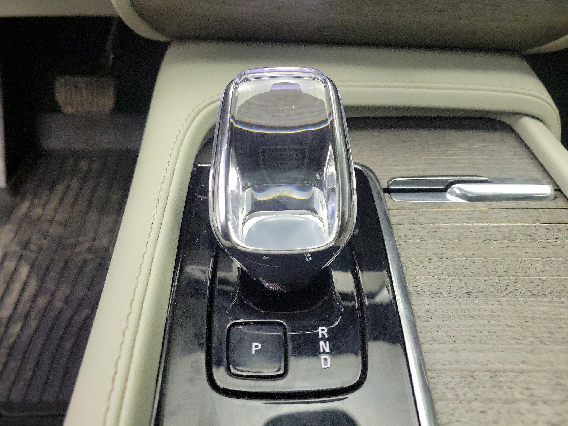 Thumbnail: 2023 Volvo XC90 - 16