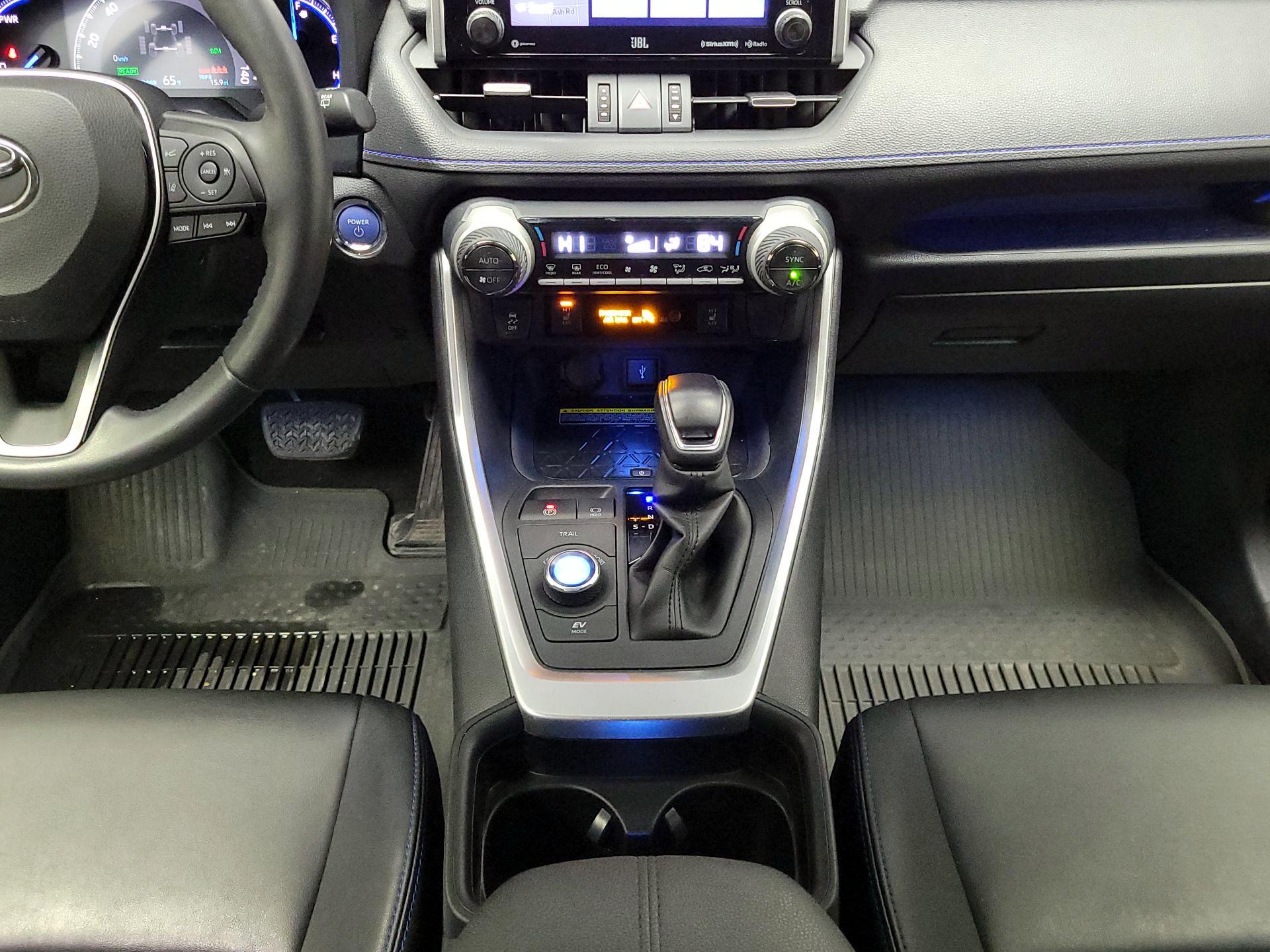 Thumbnail: 2021 Toyota RAV4 - 18