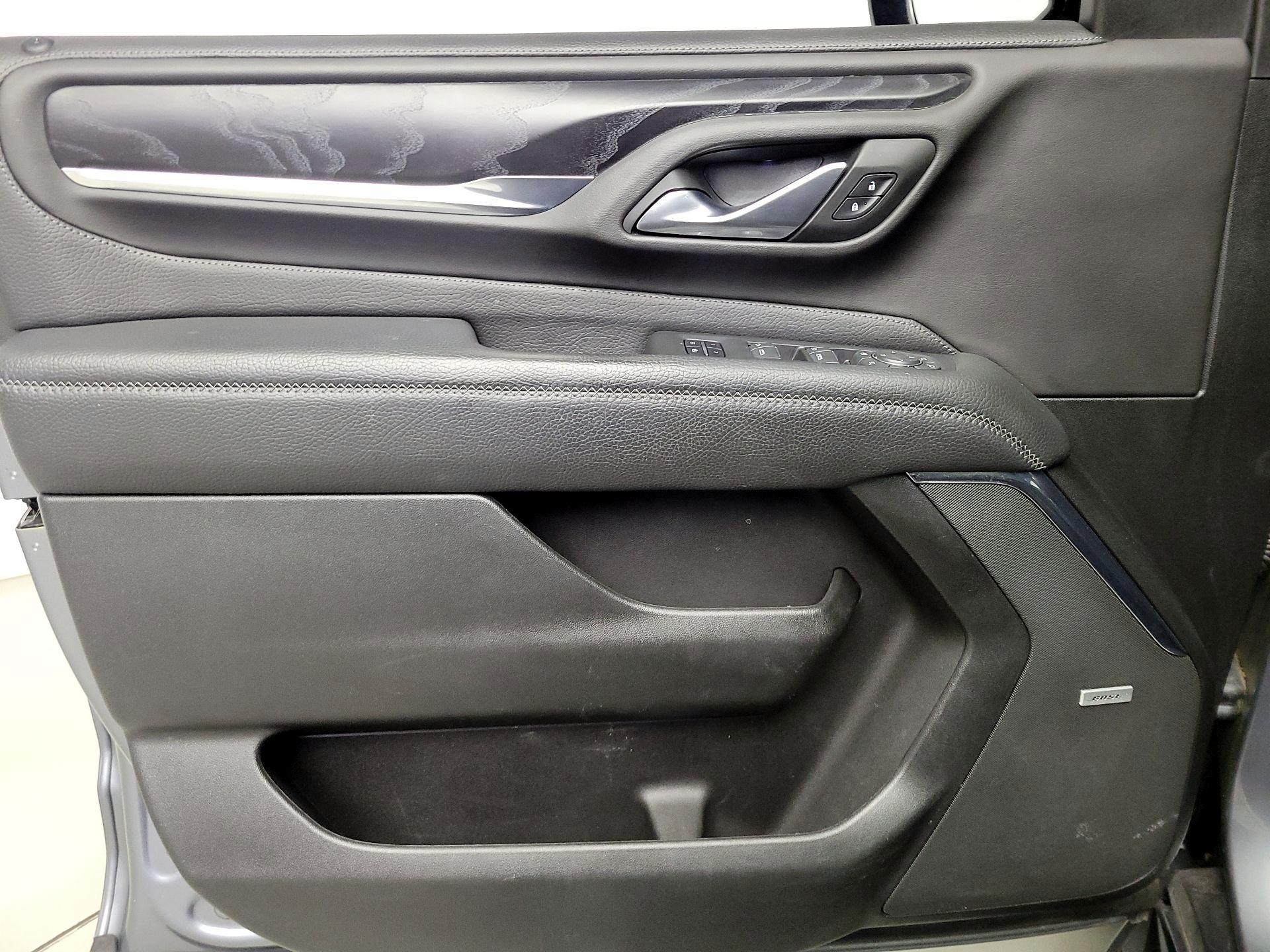 Thumbnail: 2022 GMC Yukon XL - 12