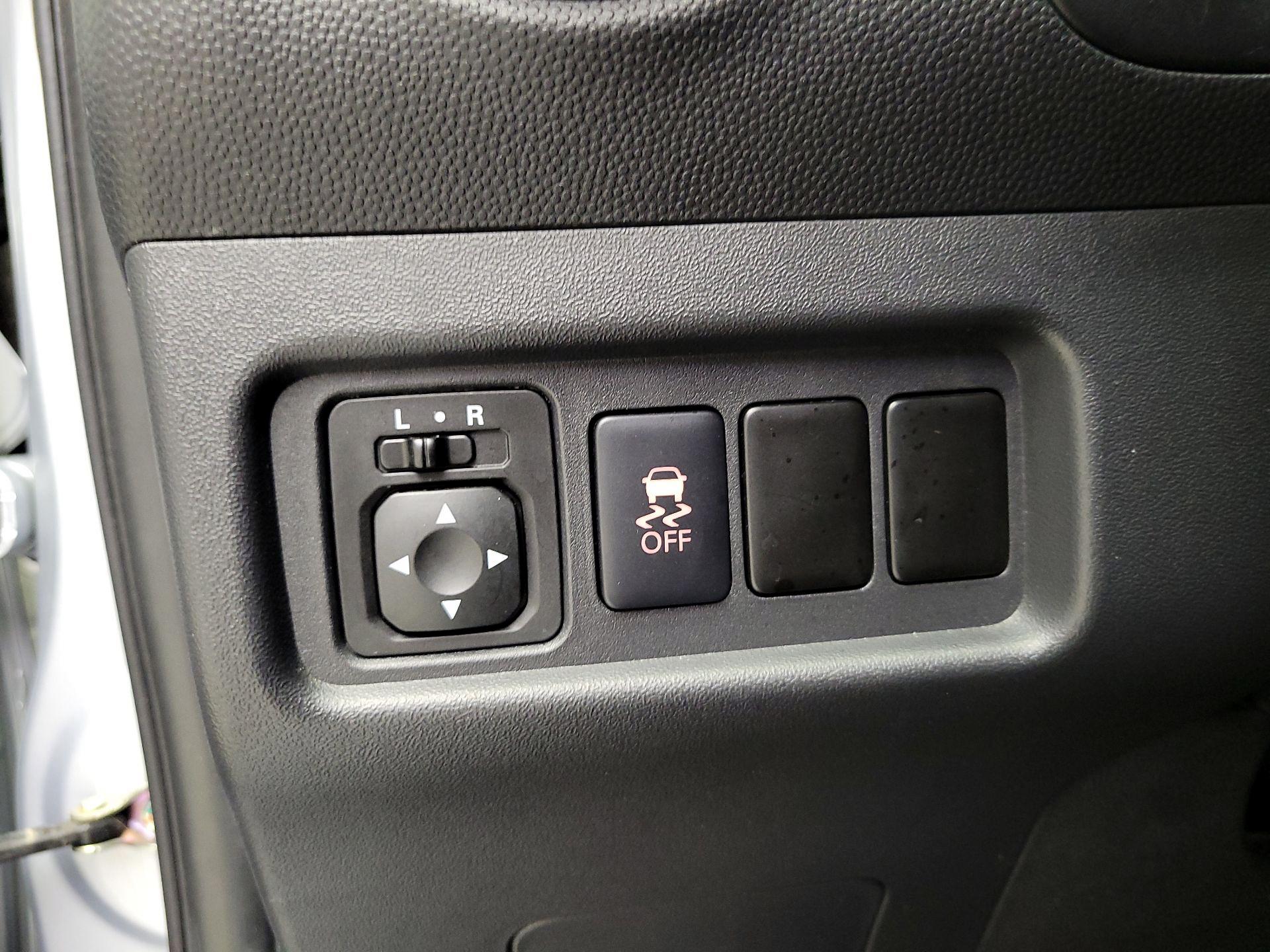 Thumbnail: 2018 Mitsubishi Mirage - 13