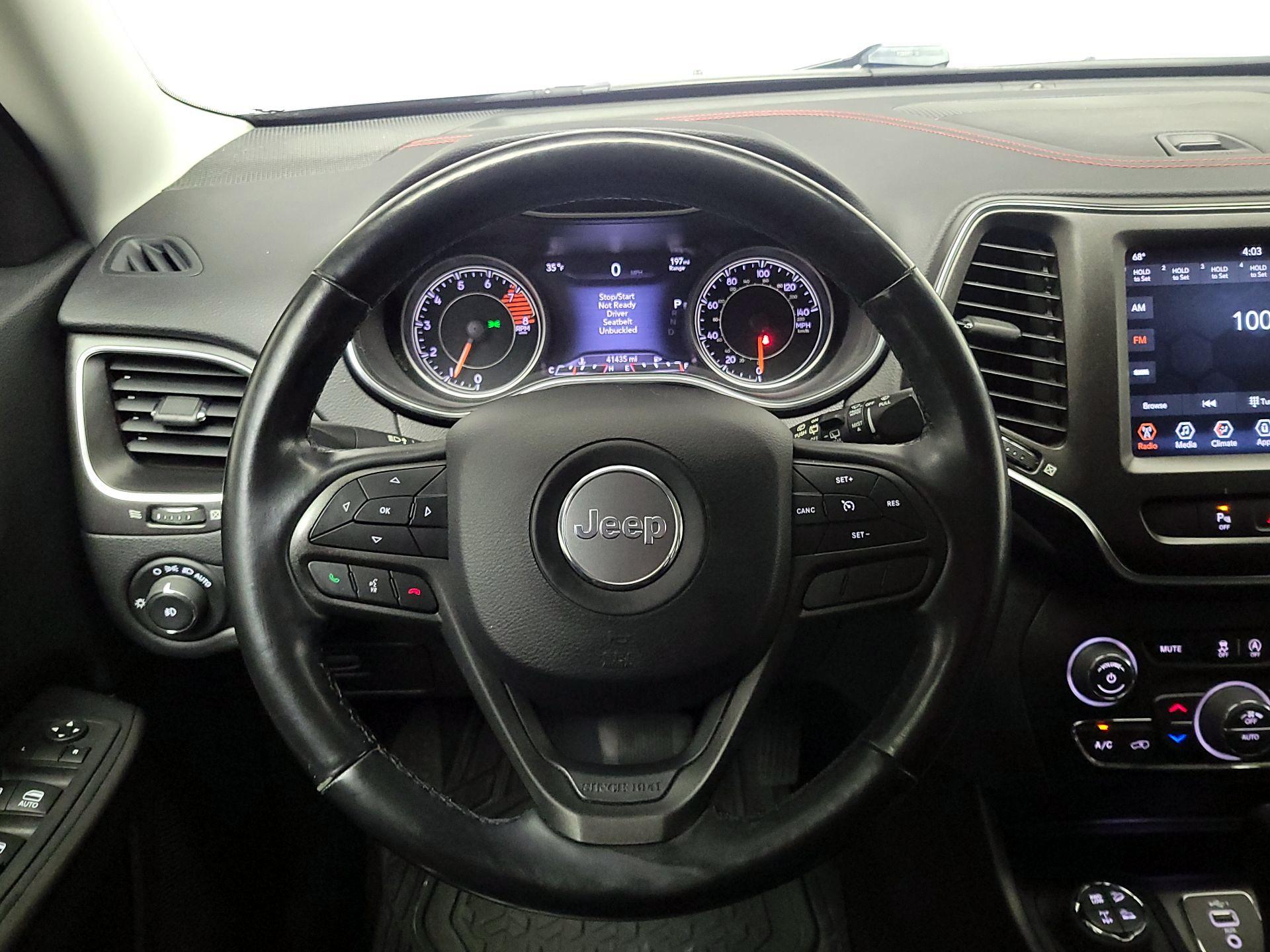 Thumbnail: 2020 Jeep Cherokee - 10