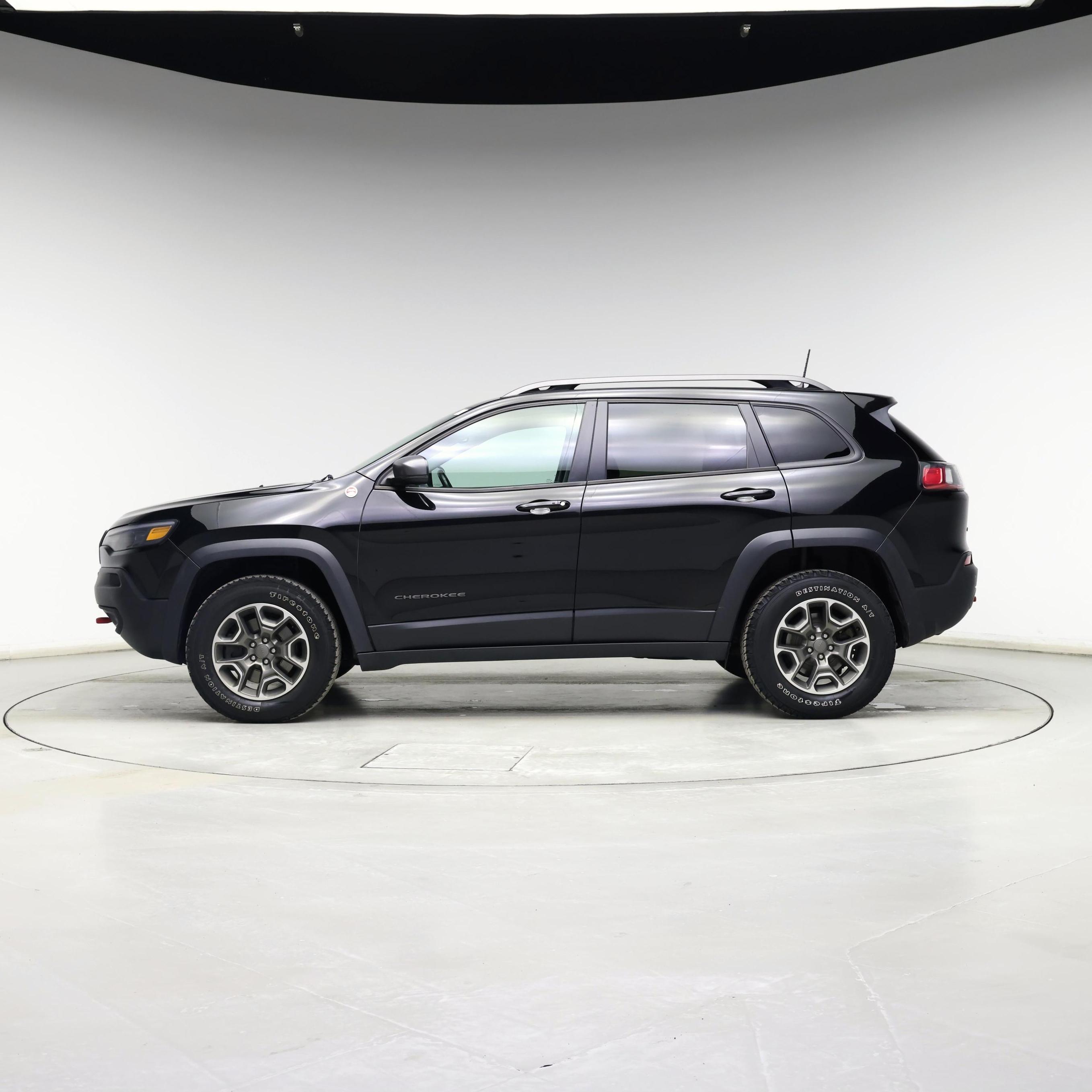 Thumbnail: 2020 Jeep Cherokee - 3