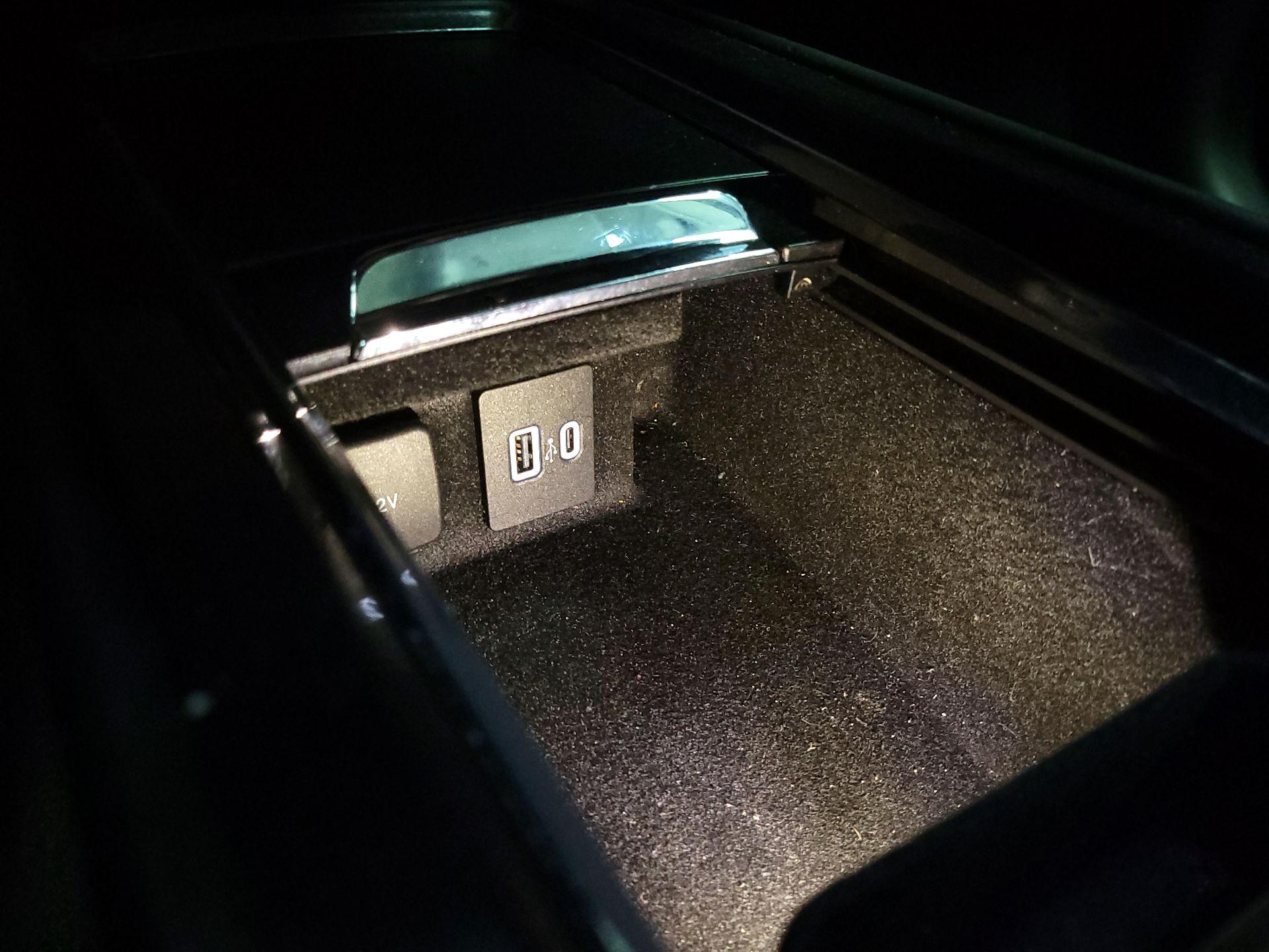 Thumbnail: 2020 Lincoln Corsair - 19