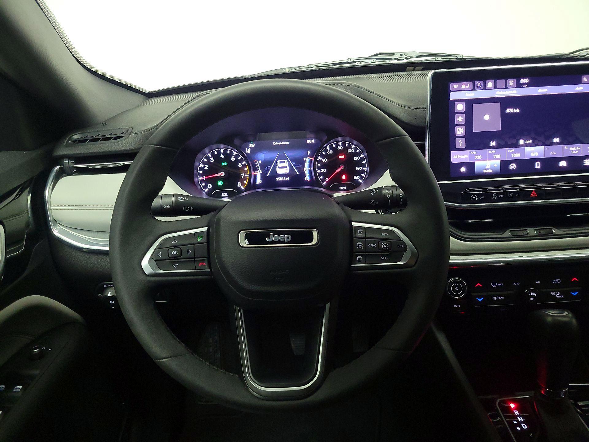 Thumbnail: 2023 Jeep Compass - 10