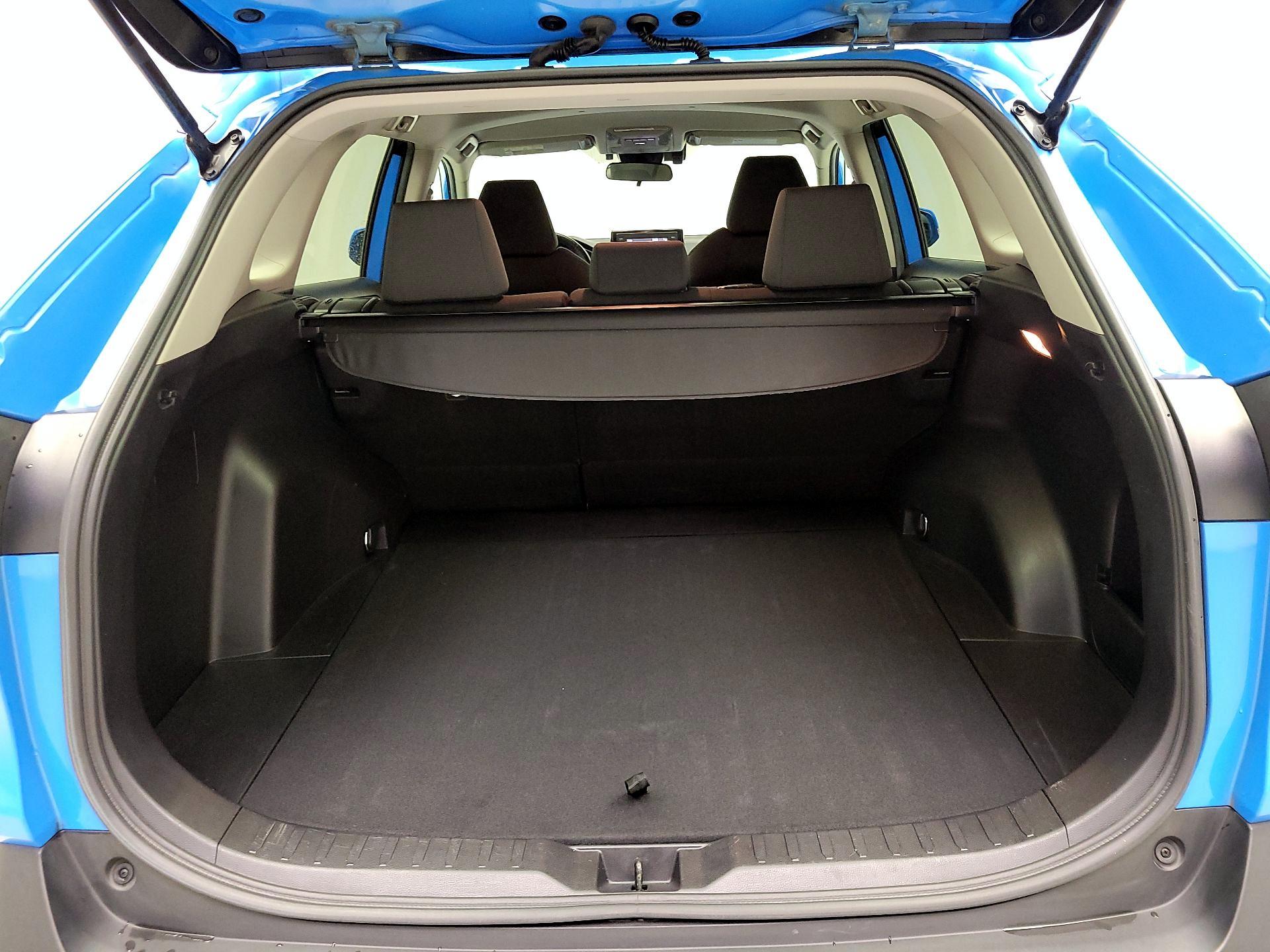 Thumbnail: 2021 Toyota RAV4 - 20