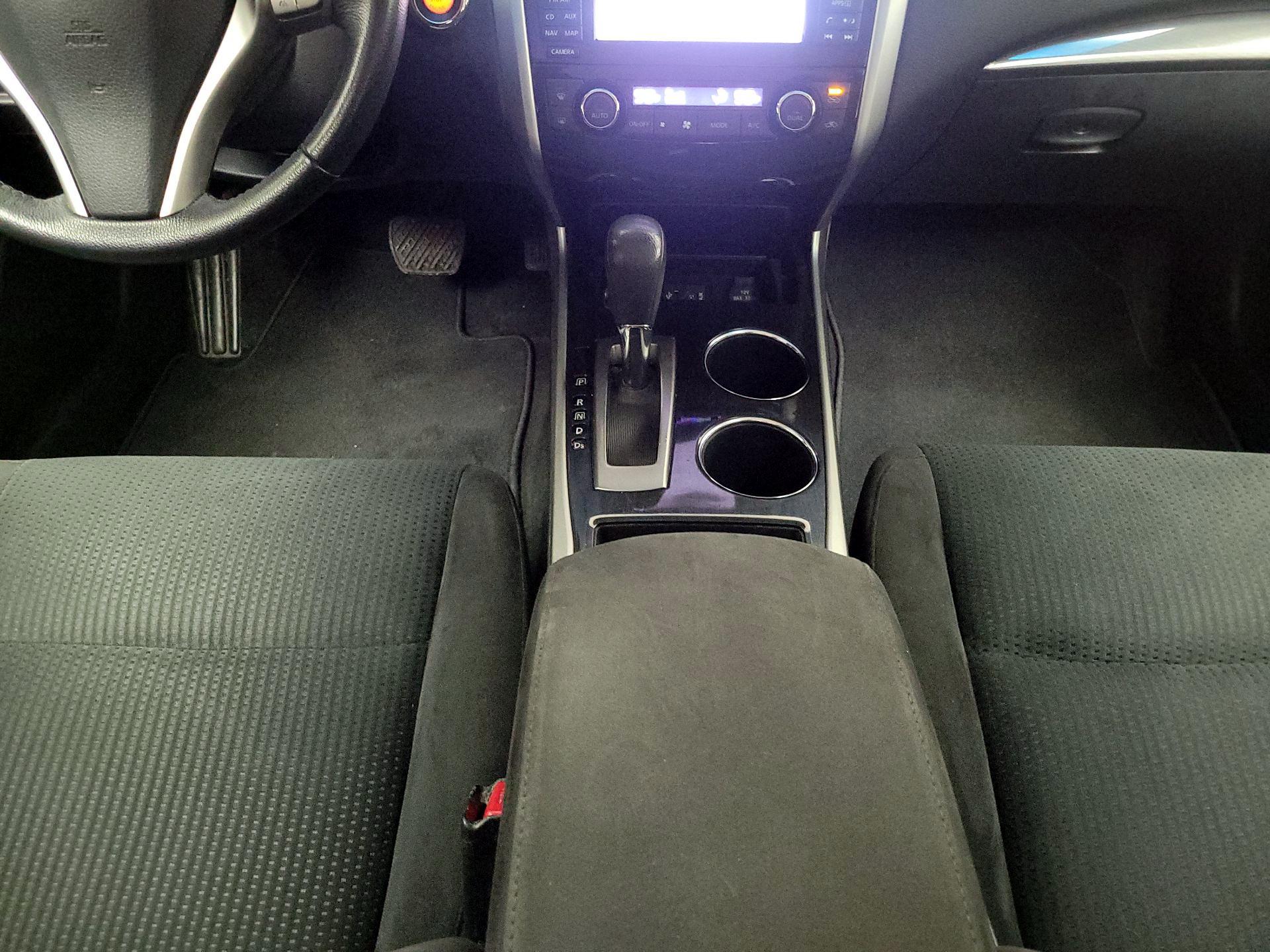 Thumbnail: 2014 Nissan Altima - 18